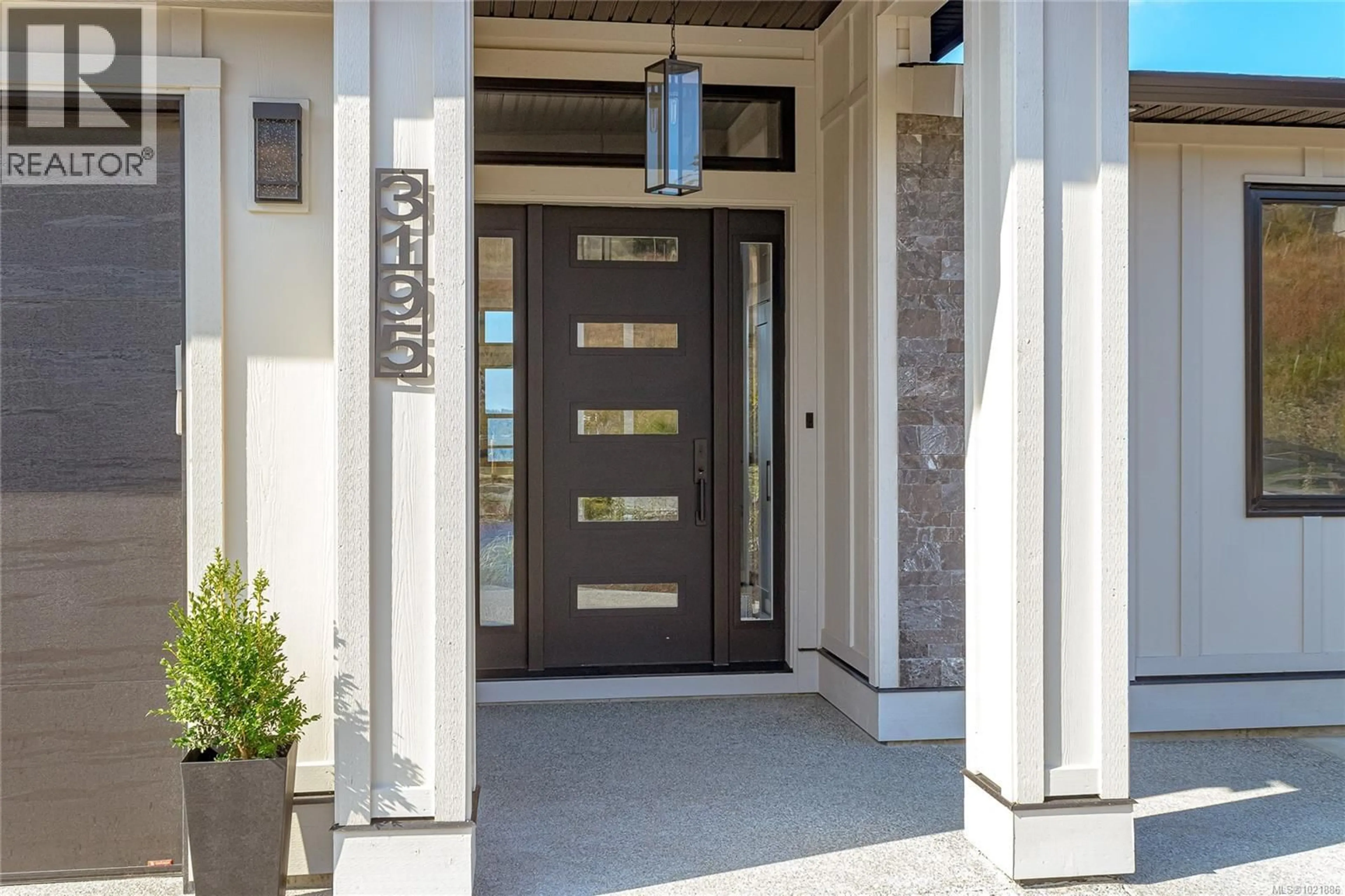 Indoor entryway for 3195 WOODRUSH DRIVE, Duncan British Columbia V9L0G1