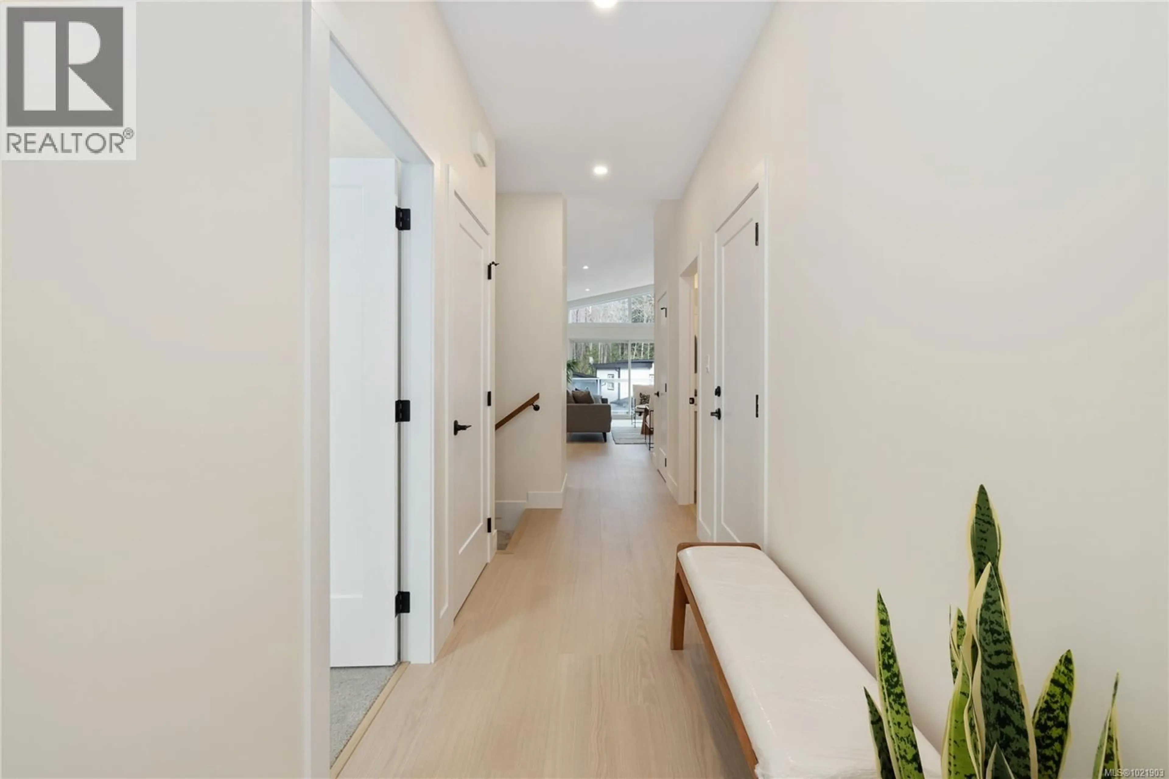 Indoor entryway for 7146 ELKRIDGE ROAD, Lake Cowichan British Columbia V0R2G0