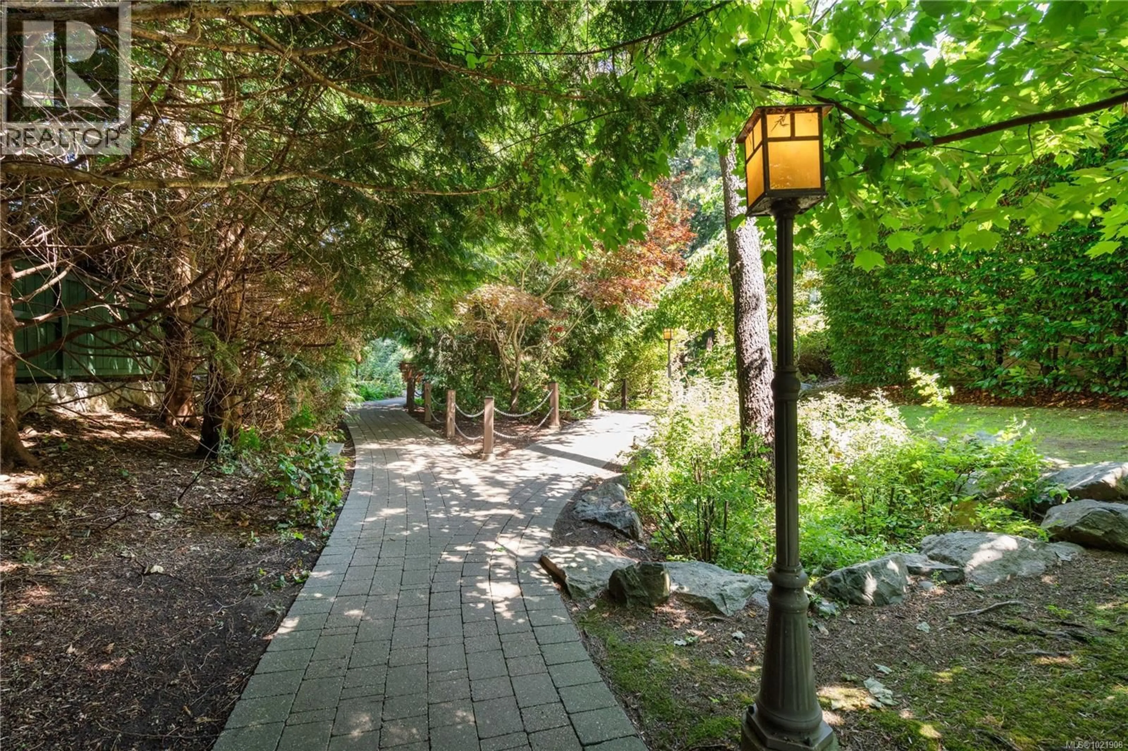 Patio, street for 406 - 866 BROCK AVENUE, Langford British Columbia V9B0H2