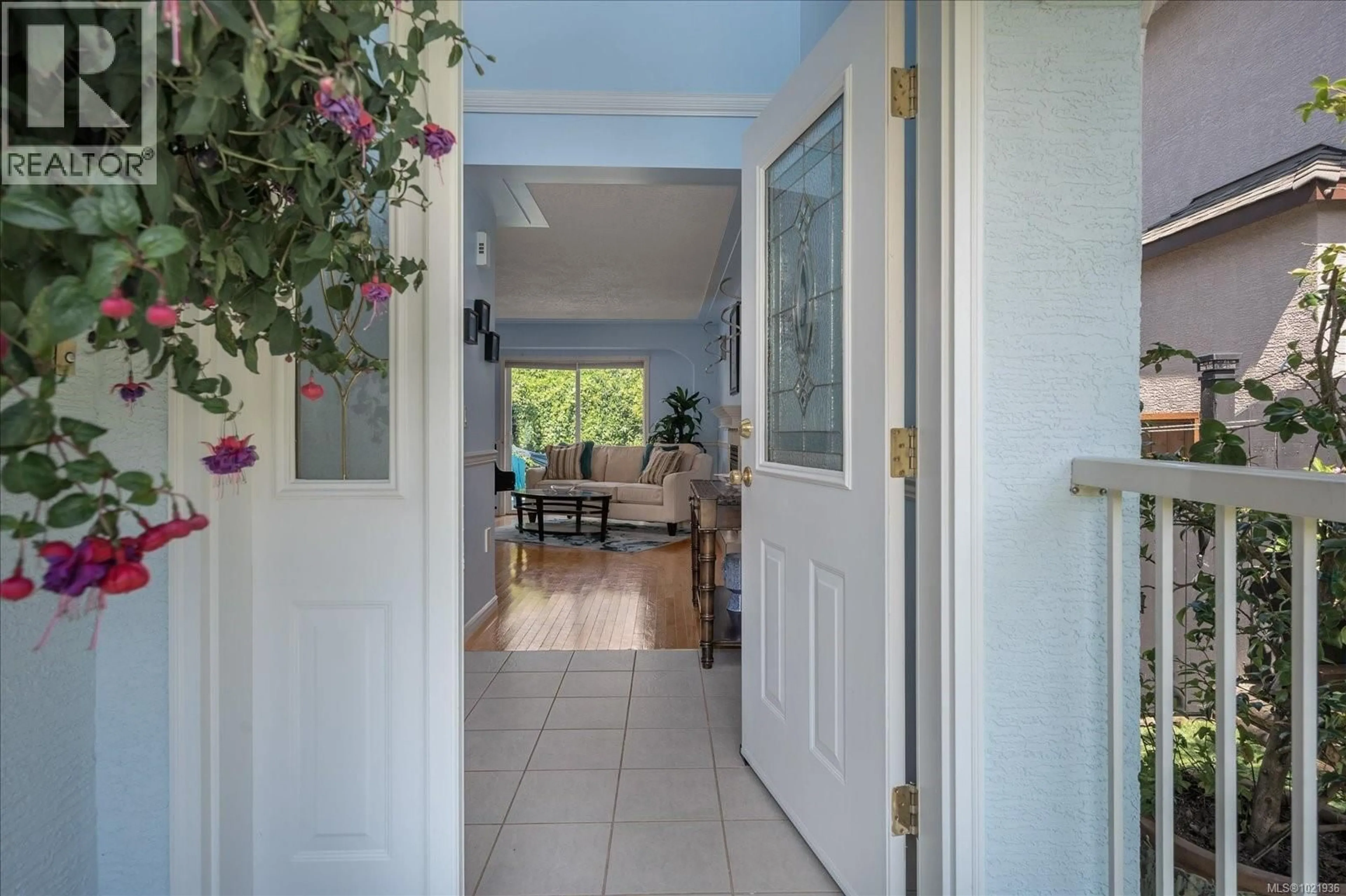 Indoor entryway for 5804 QUARRY CRESCENT, Nanaimo British Columbia V9T6H9