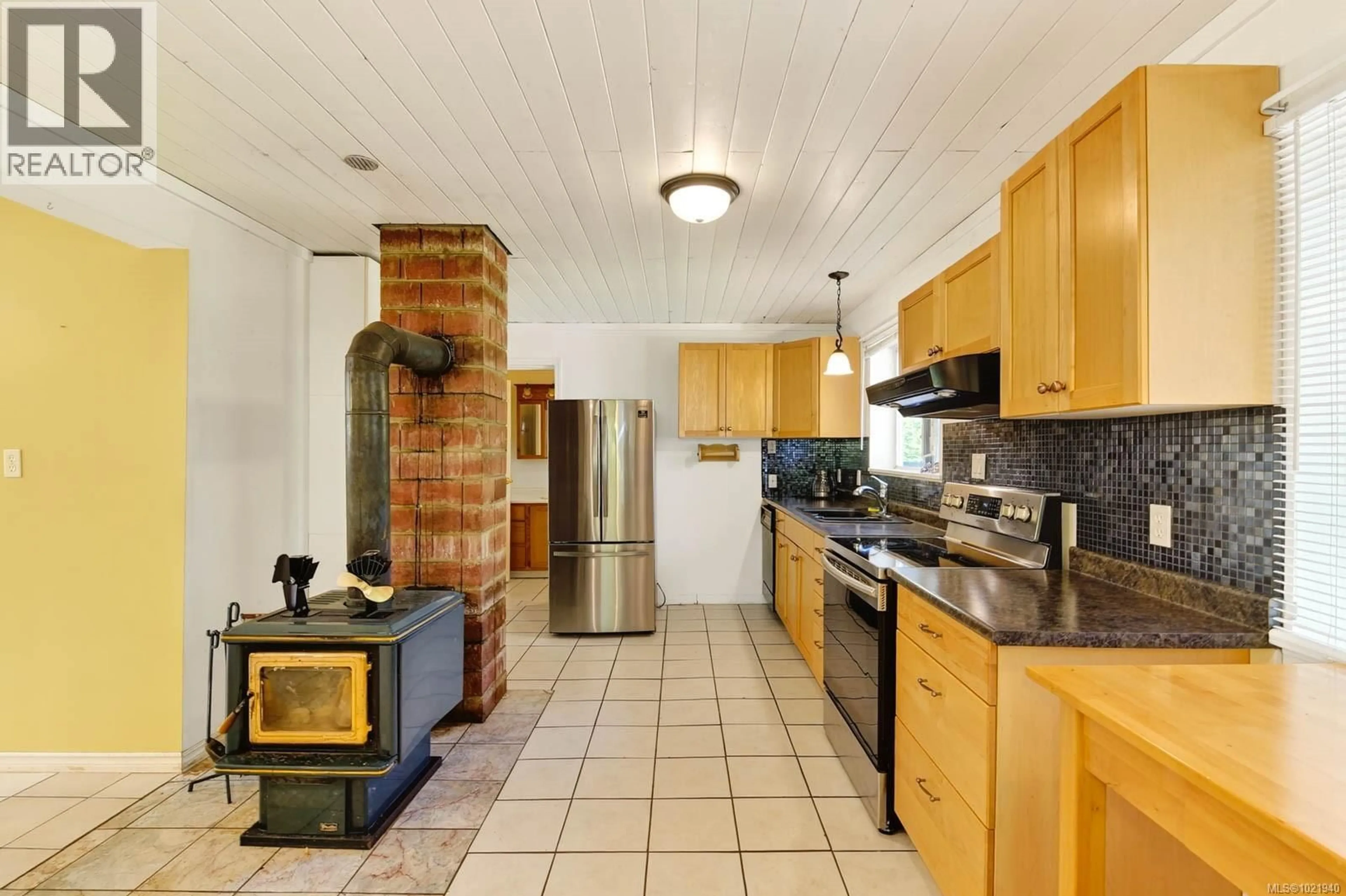 Unknown for 8000 BEAVER CREEK ROAD, Port Alberni British Columbia V9Y8N2