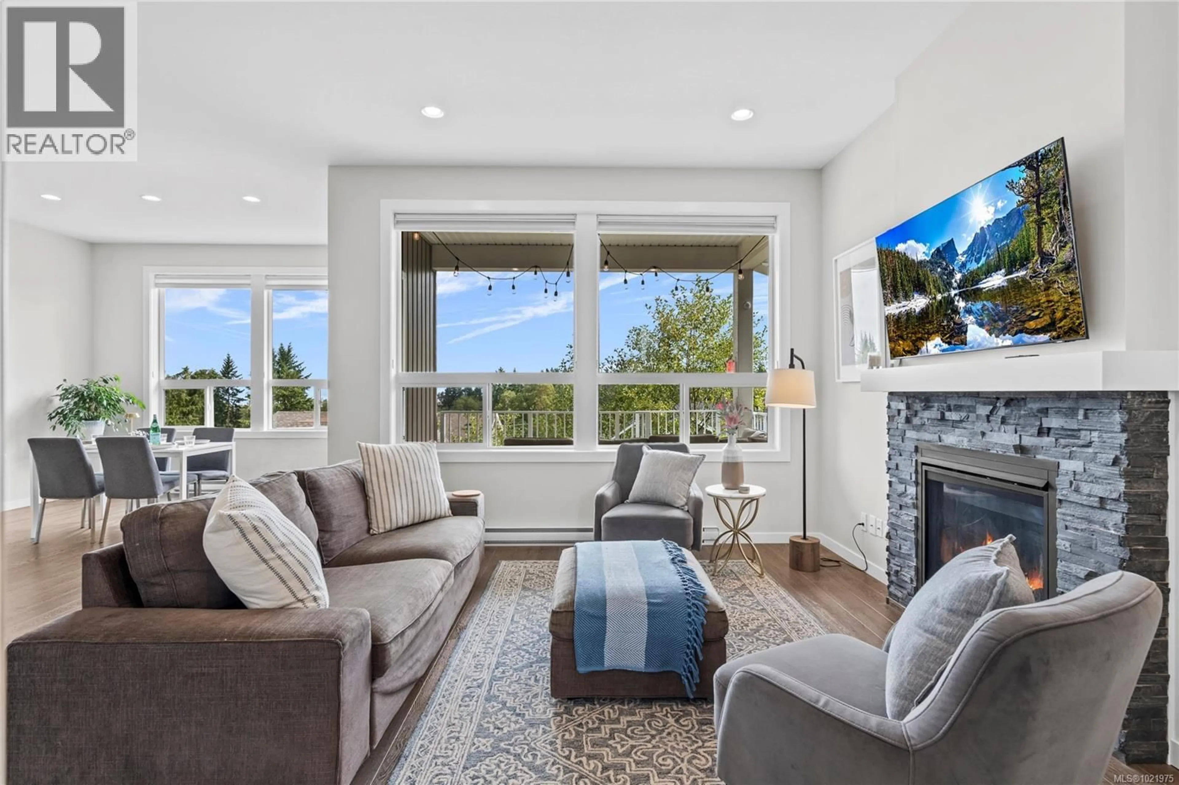 Living room with furniture, unknown for 5147 DUNN PLACE, Nanaimo British Columbia V9T6S9