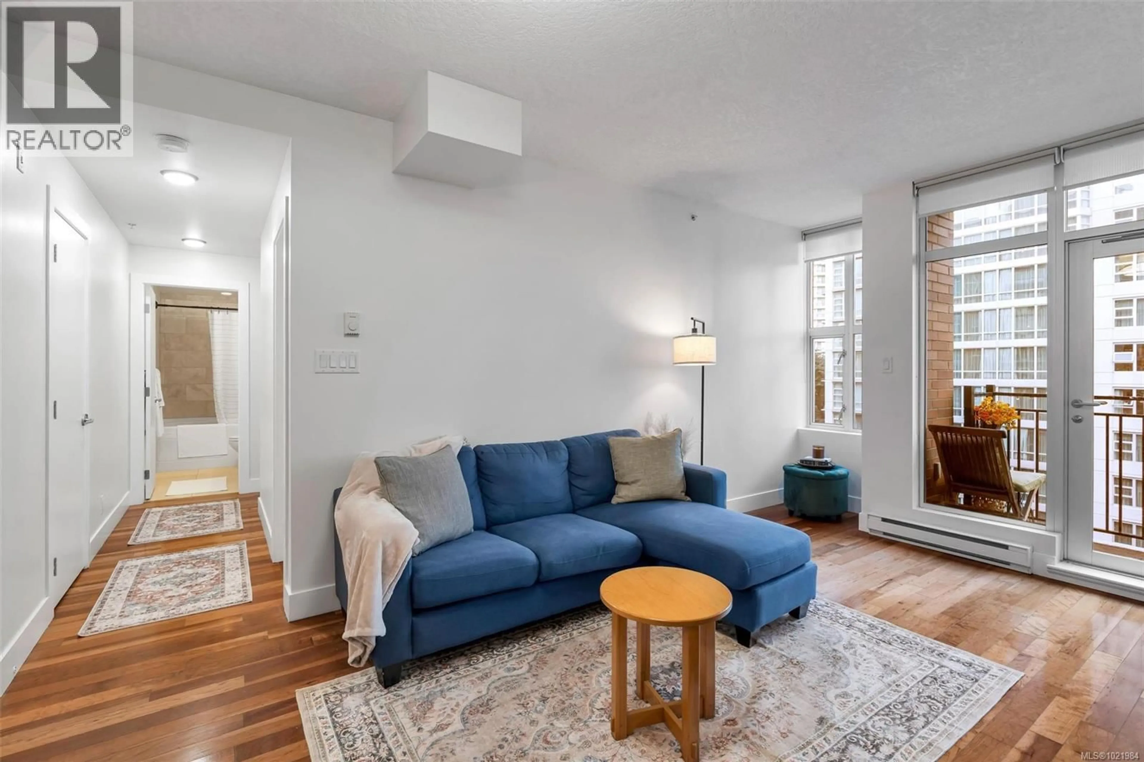 Living room with furniture, unknown for N607 - 737 HUMBOLDT STREET, Victoria British Columbia V8W1B1