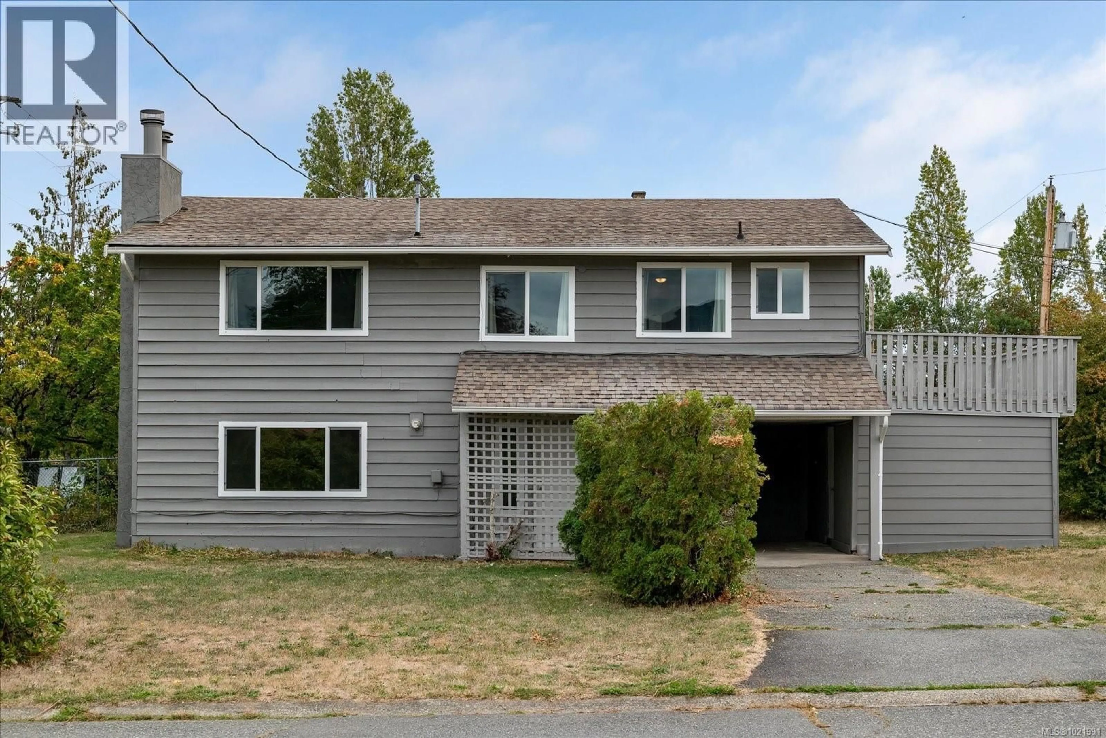 Home with vinyl exterior material, street for 202 DERBY PLACE, Nanaimo British Columbia V9R6H3