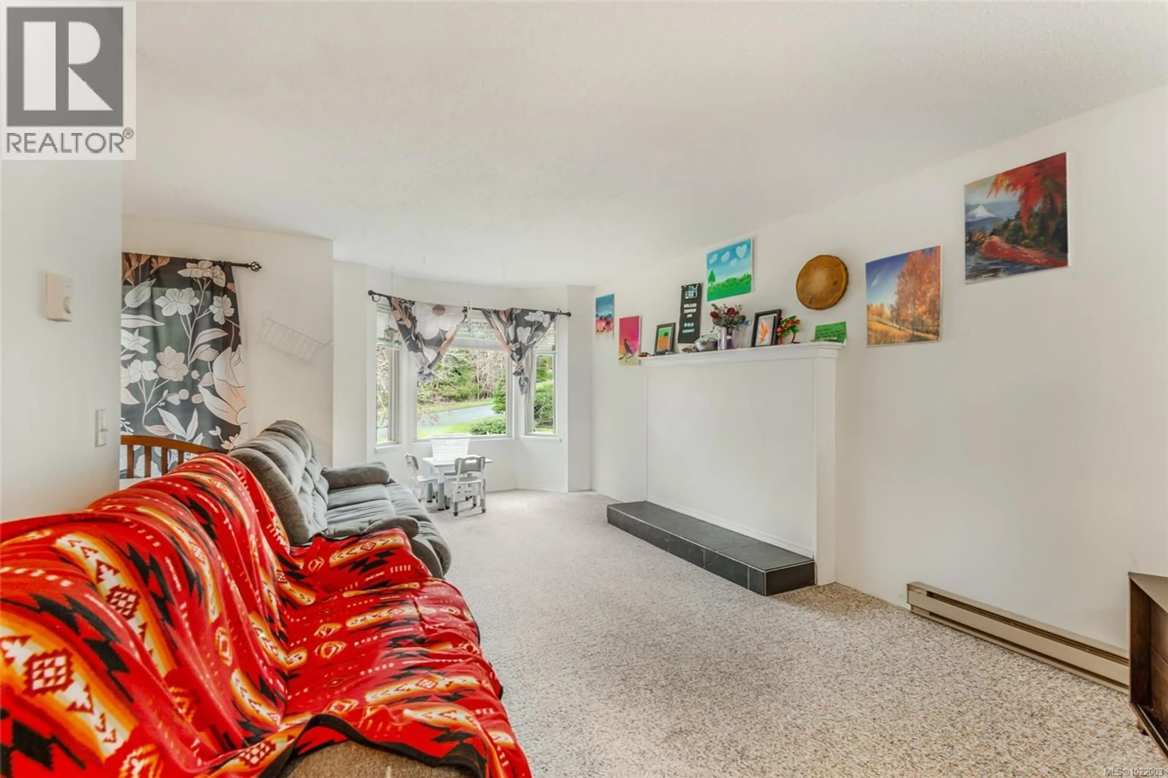 Living room with furniture, unknown for 3776 ARGYLE WAY, Port Alberni British Columbia V9Y8A6