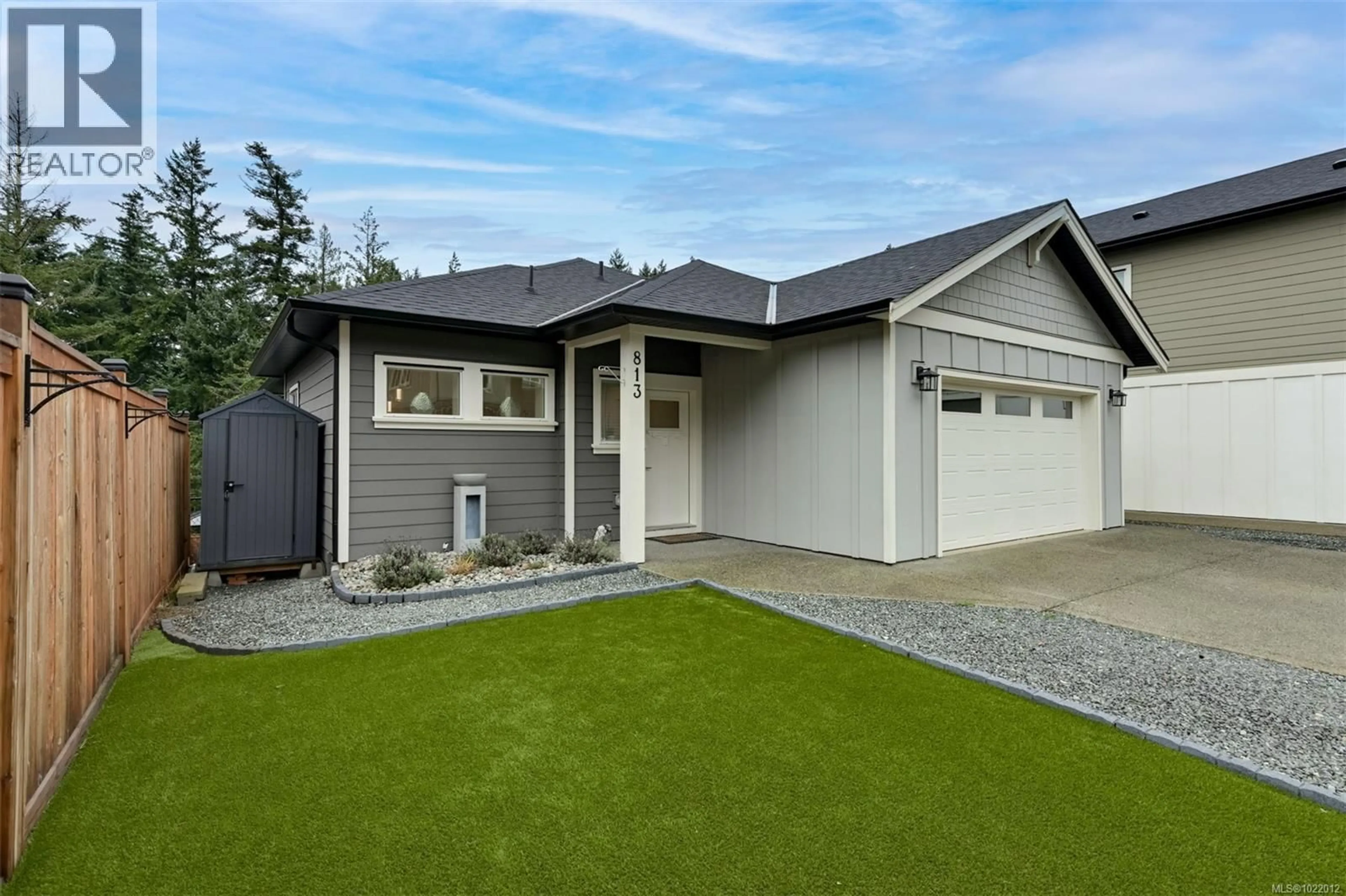 Home with vinyl exterior material, street for 813 TOMACK LOOP, Langford British Columbia V9C0R3