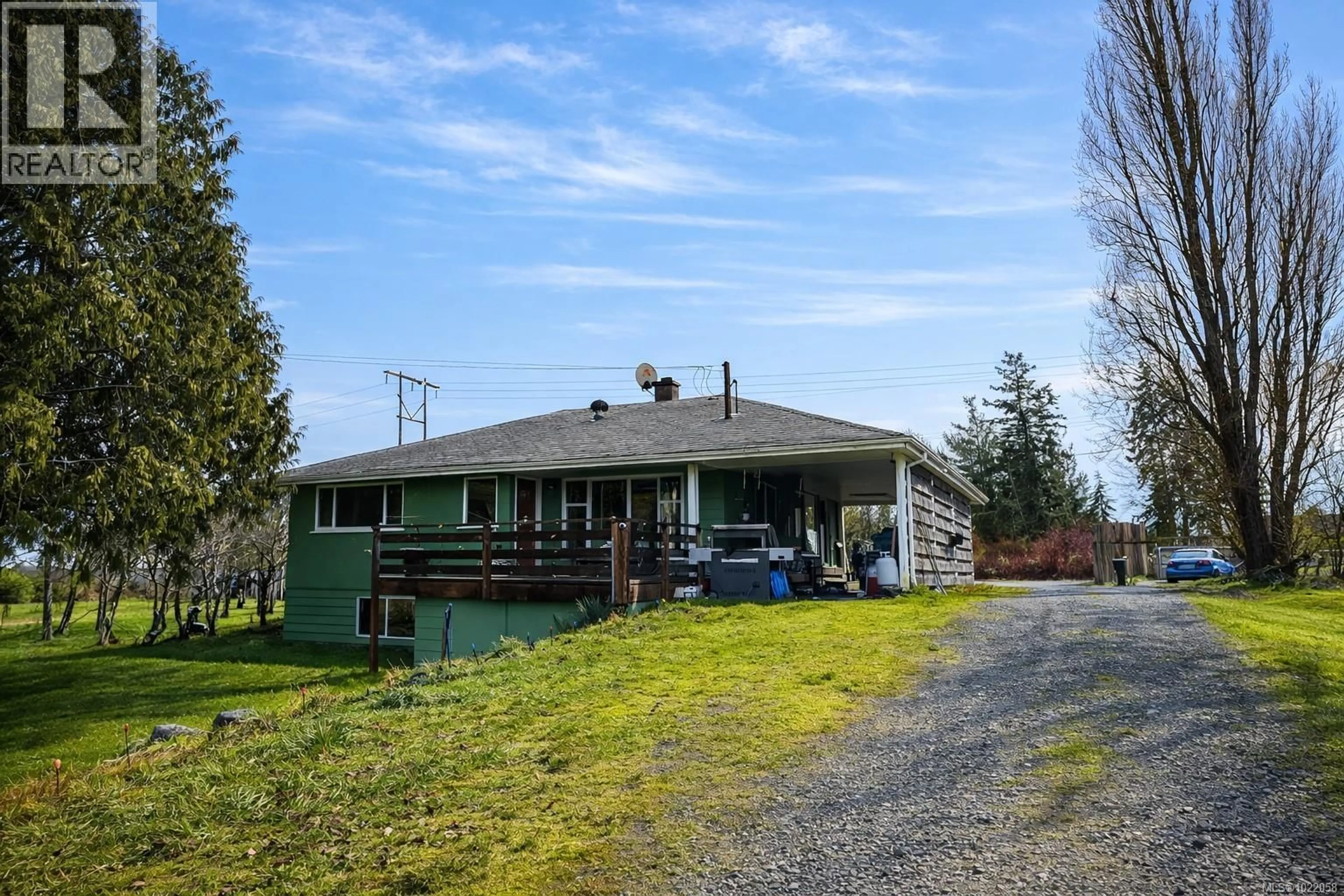 A pic from outside/outdoor area/front of a property/back of a property/a pic from drone, unknown for 7521 PORIER ROAD, Sooke British Columbia V9Z0J6