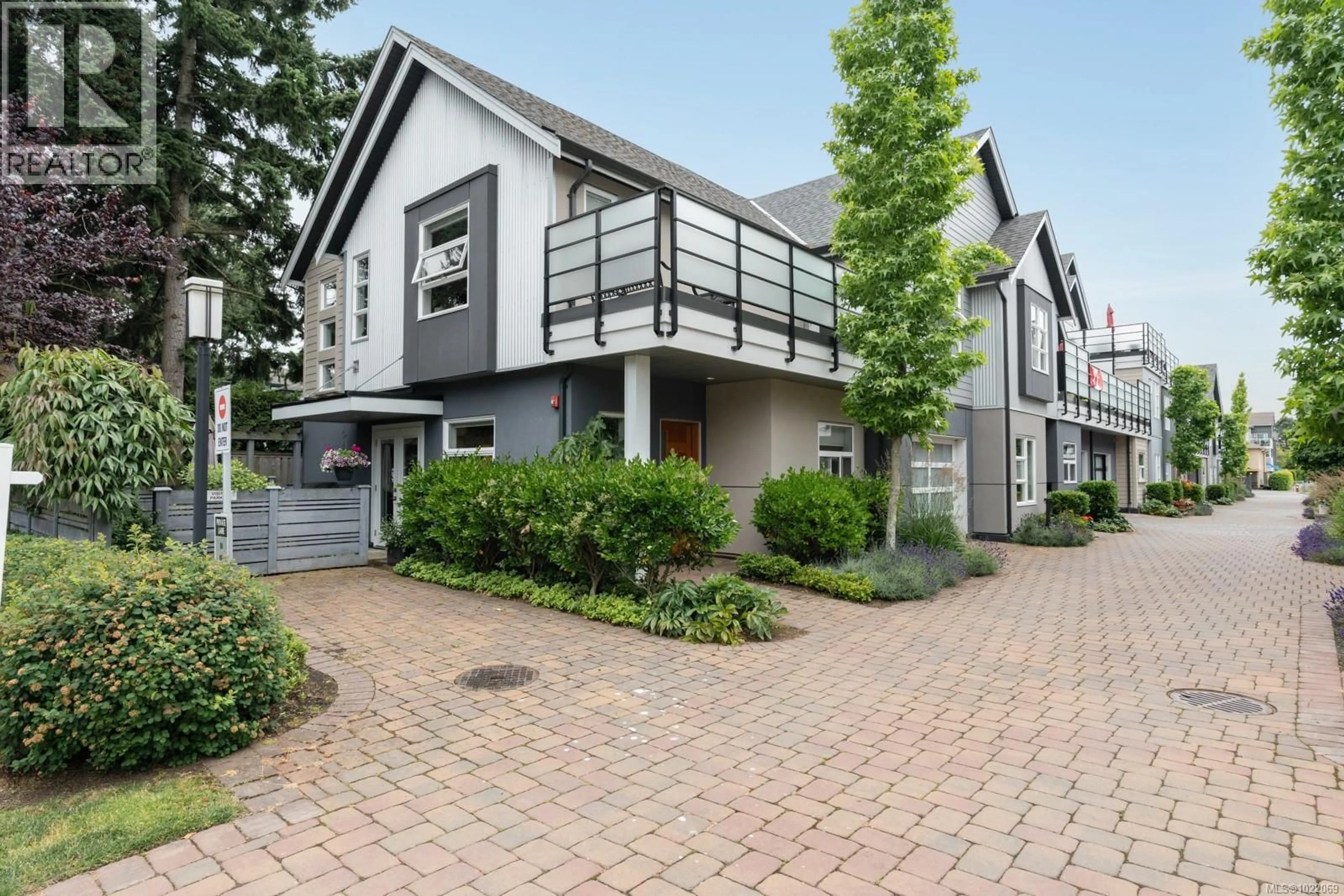 Home with brick exterior material, street for 7 - 9889 SEVENTH STREET, Sidney British Columbia V8L2V8