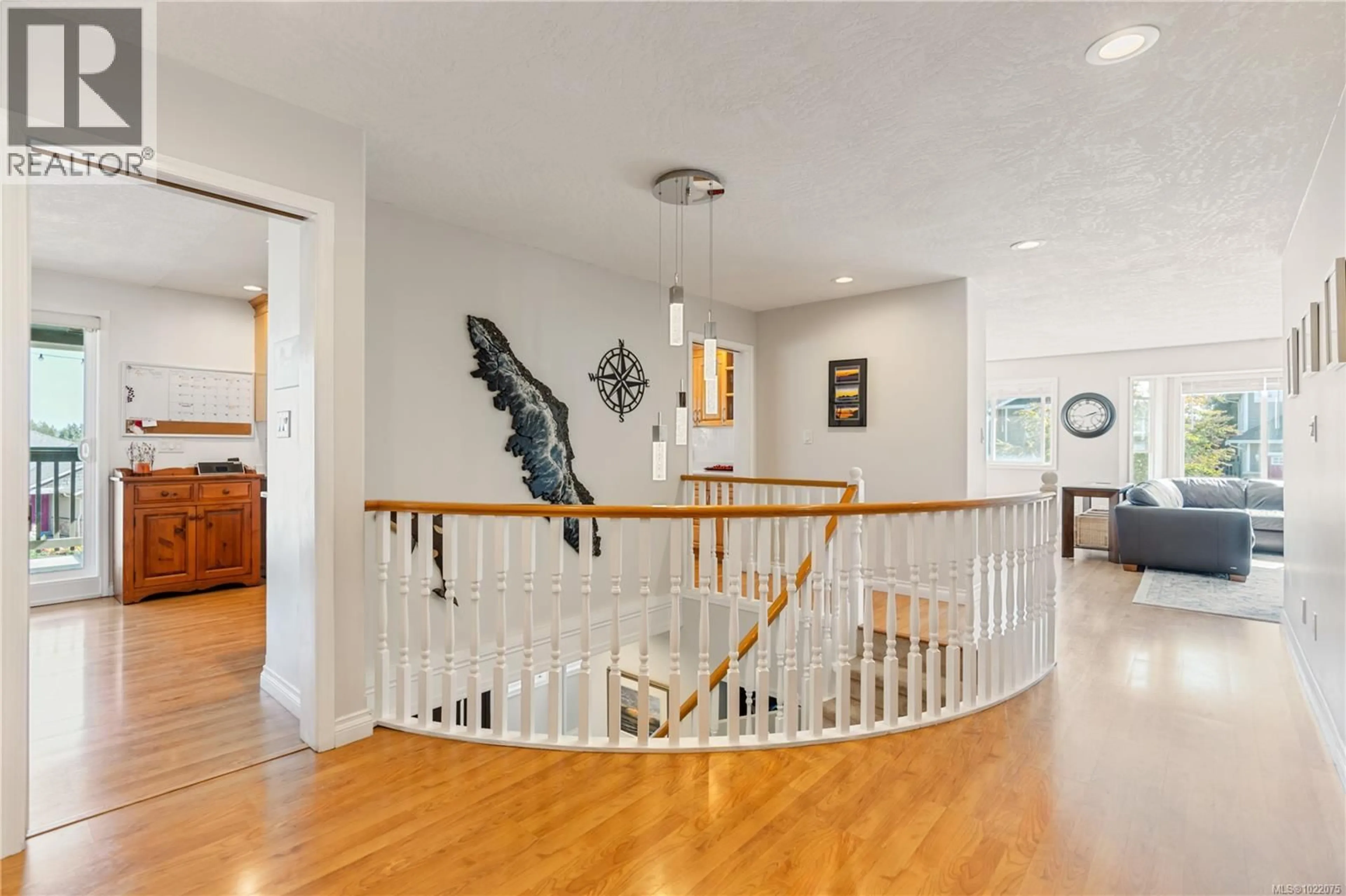 Indoor foyer for 2234 SETCHFIELD AVENUE, Langford British Columbia V9B6N8