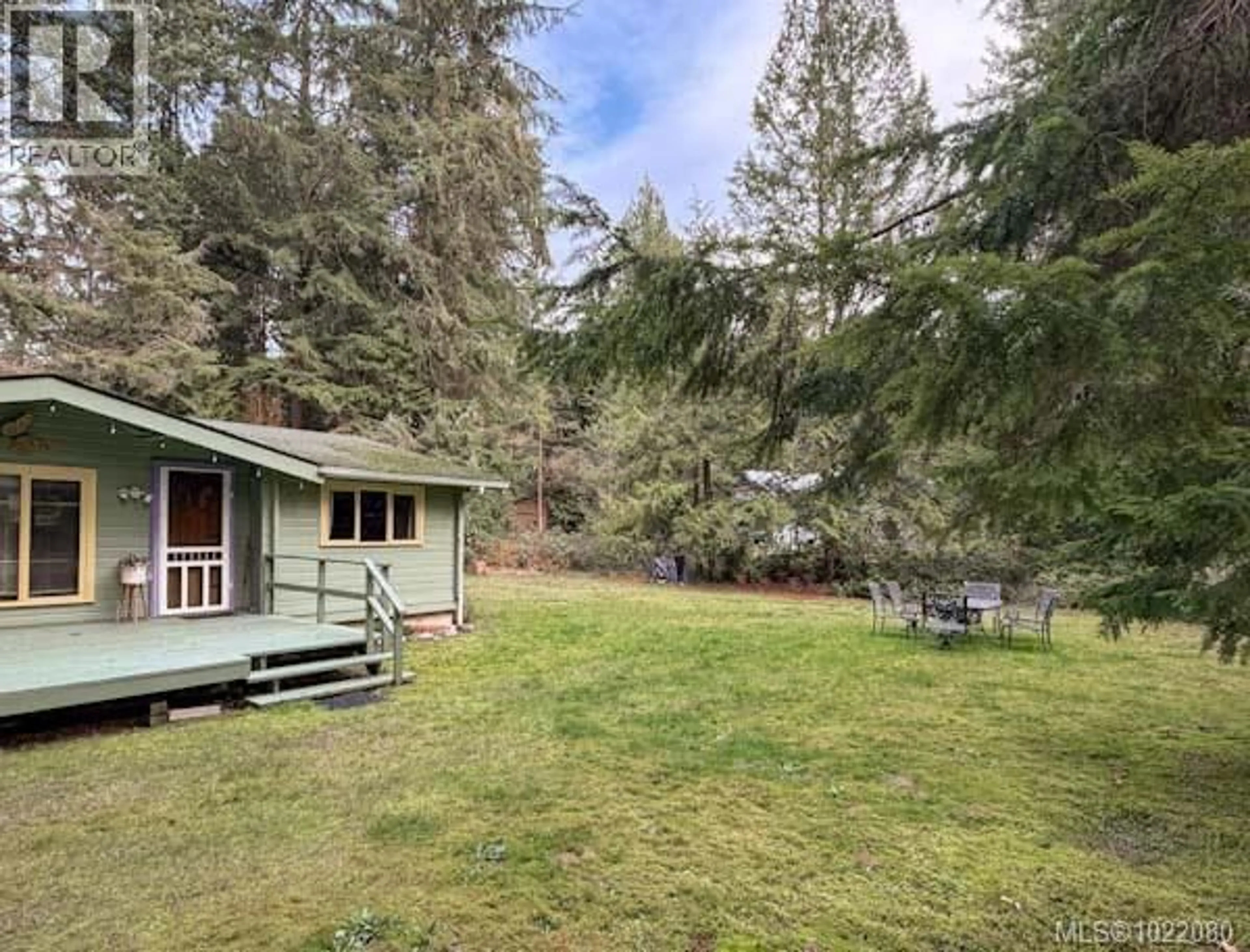 A pic from outside/outdoor area/front of a property/back of a property/a pic from drone, water/lake/river/ocean view for 160 GABRIOLA CRESCENT, Gabriola Island British Columbia V0R1X1