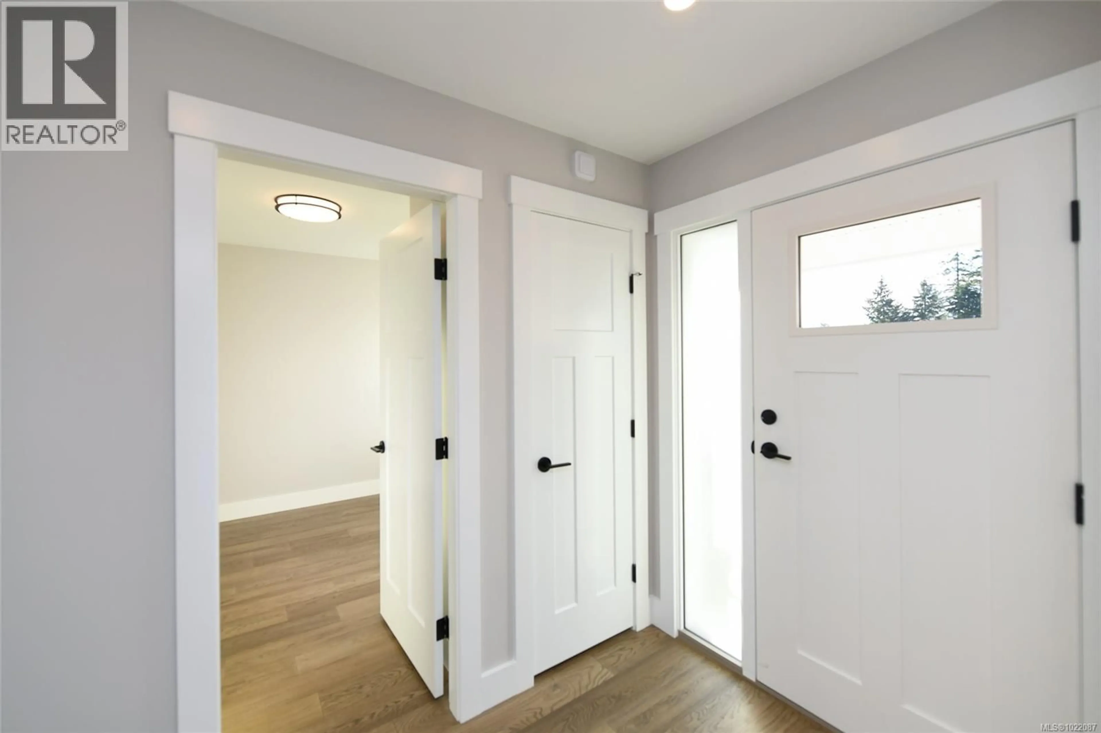 Indoor entryway for 3392 RHYS ROAD, Courtenay British Columbia V9N0B7