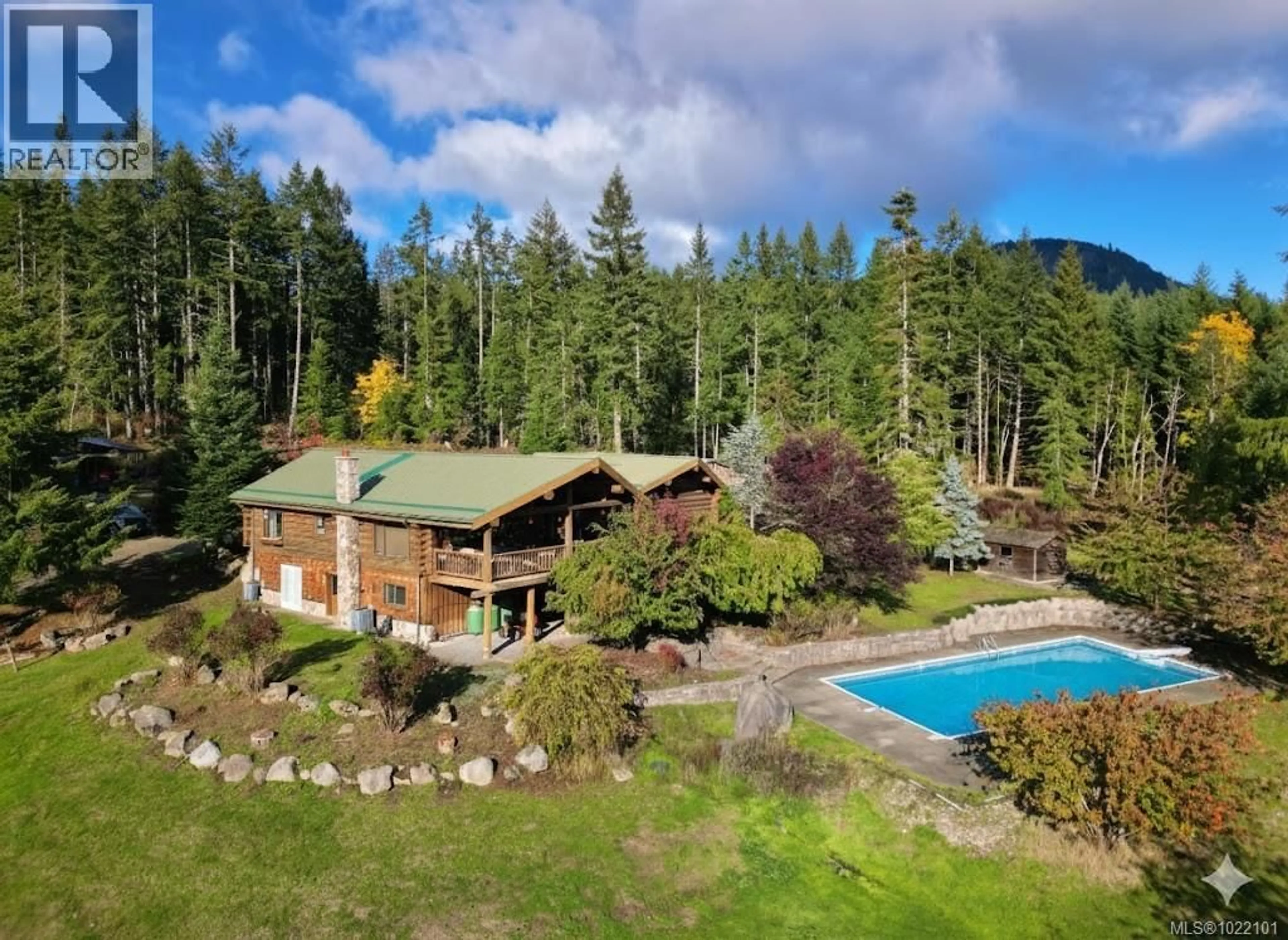 A pic from outside/outdoor area/front of a property/back of a property/a pic from drone, water/lake/river/ocean view for 6645 HILLCREST ROAD, Duncan British Columbia V9L6K4