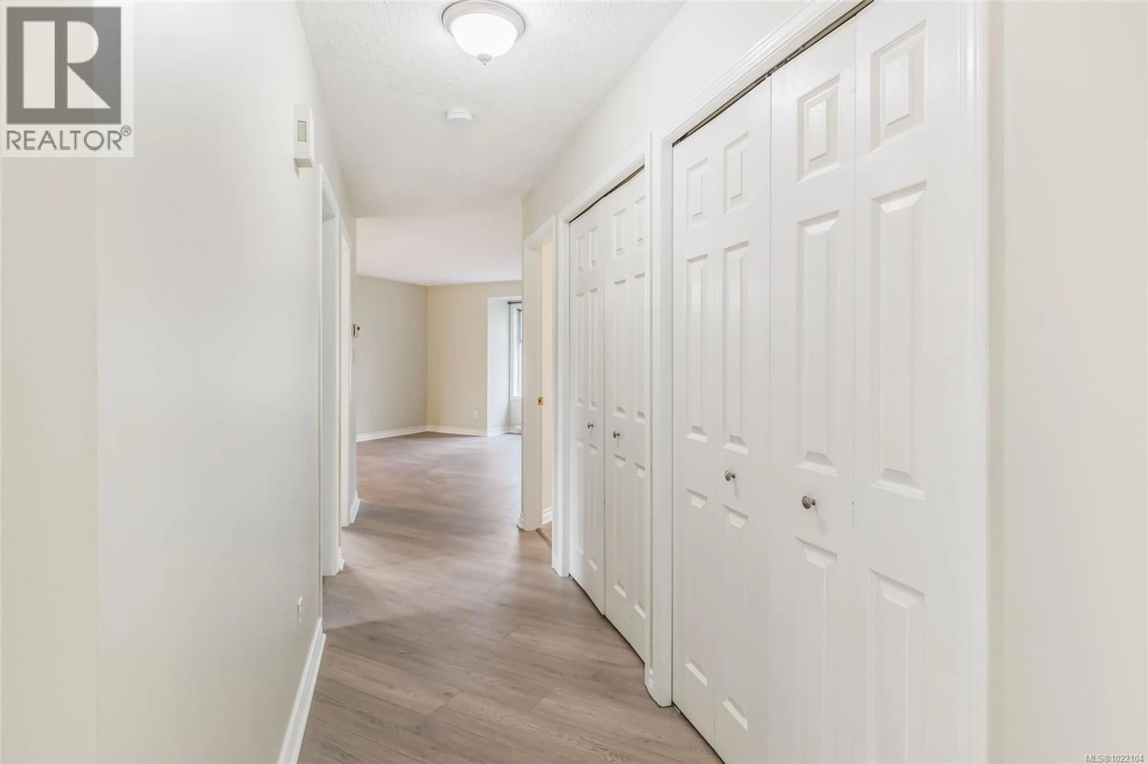 Indoor entryway for 14 - 2993 104TH STREET, Nanaimo British Columbia V9T2E6