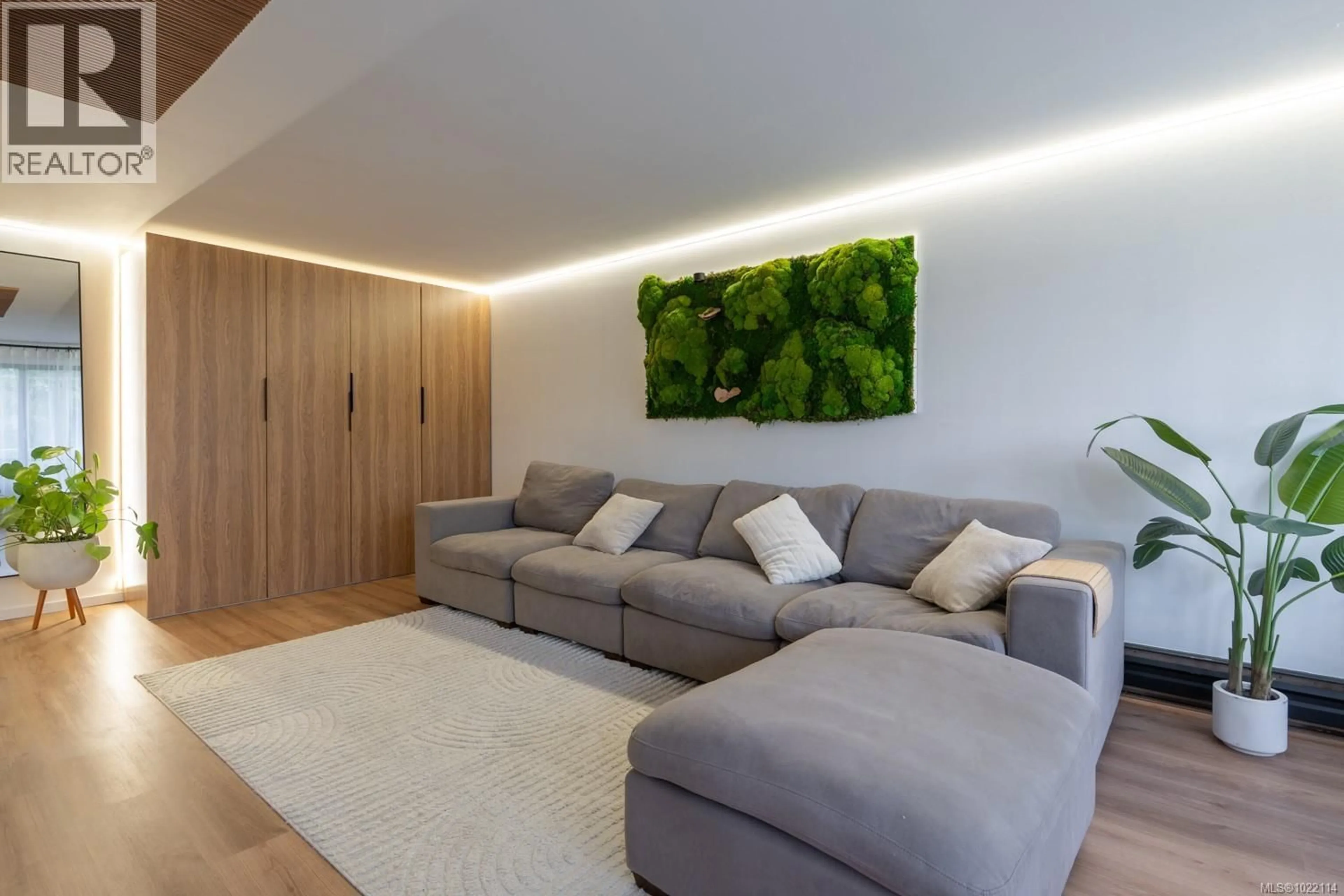 Living room with furniture, unknown for 2203 - 1007 BOWEN ROAD, Nanaimo British Columbia V9R2A4