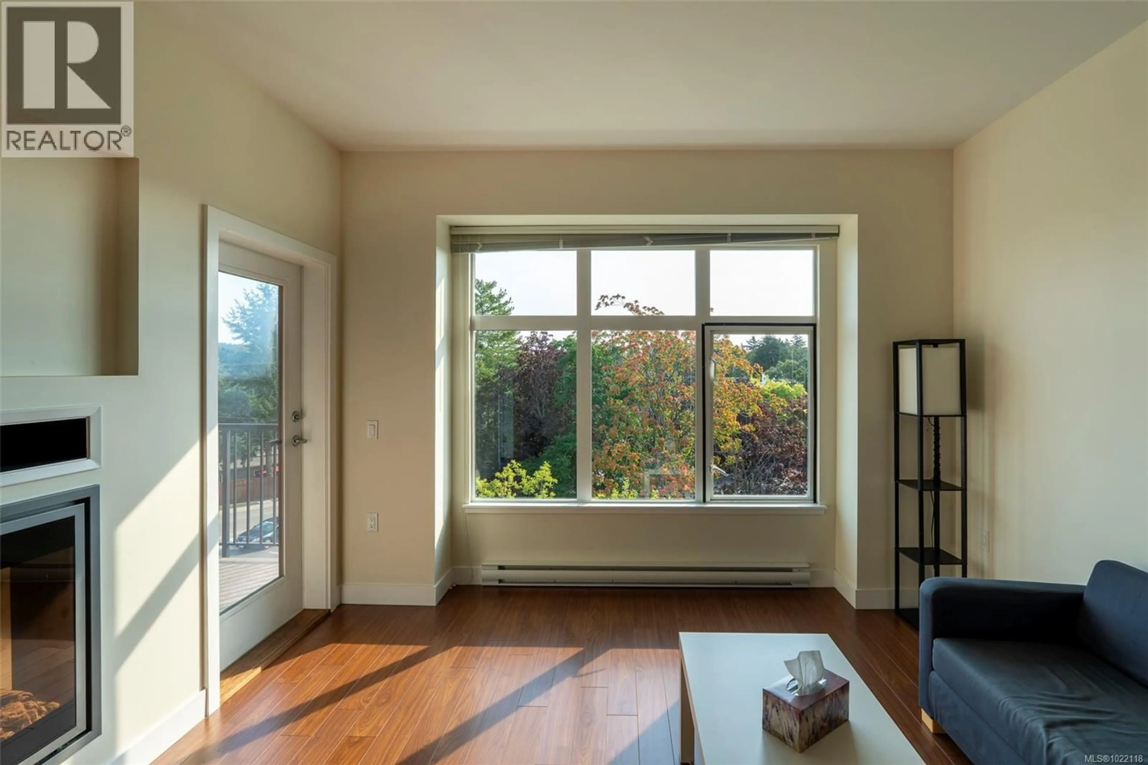 A pic of a room for 402 - 4030 BORDEN STREET, Saanich British Columbia V8X2E9