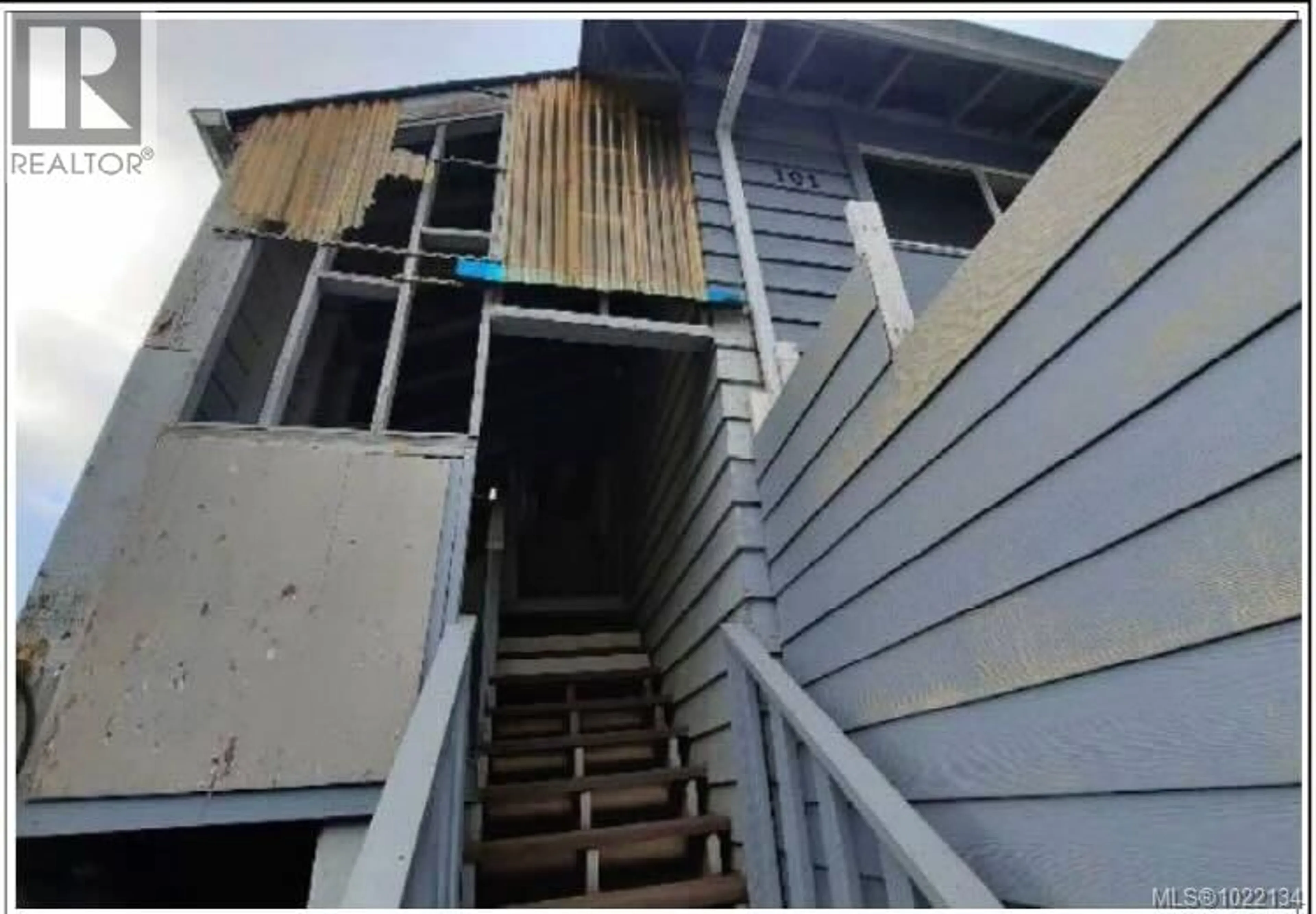 Stairs for 101 MCKAY CRESCENT, Port Alice British Columbia V0N2R0