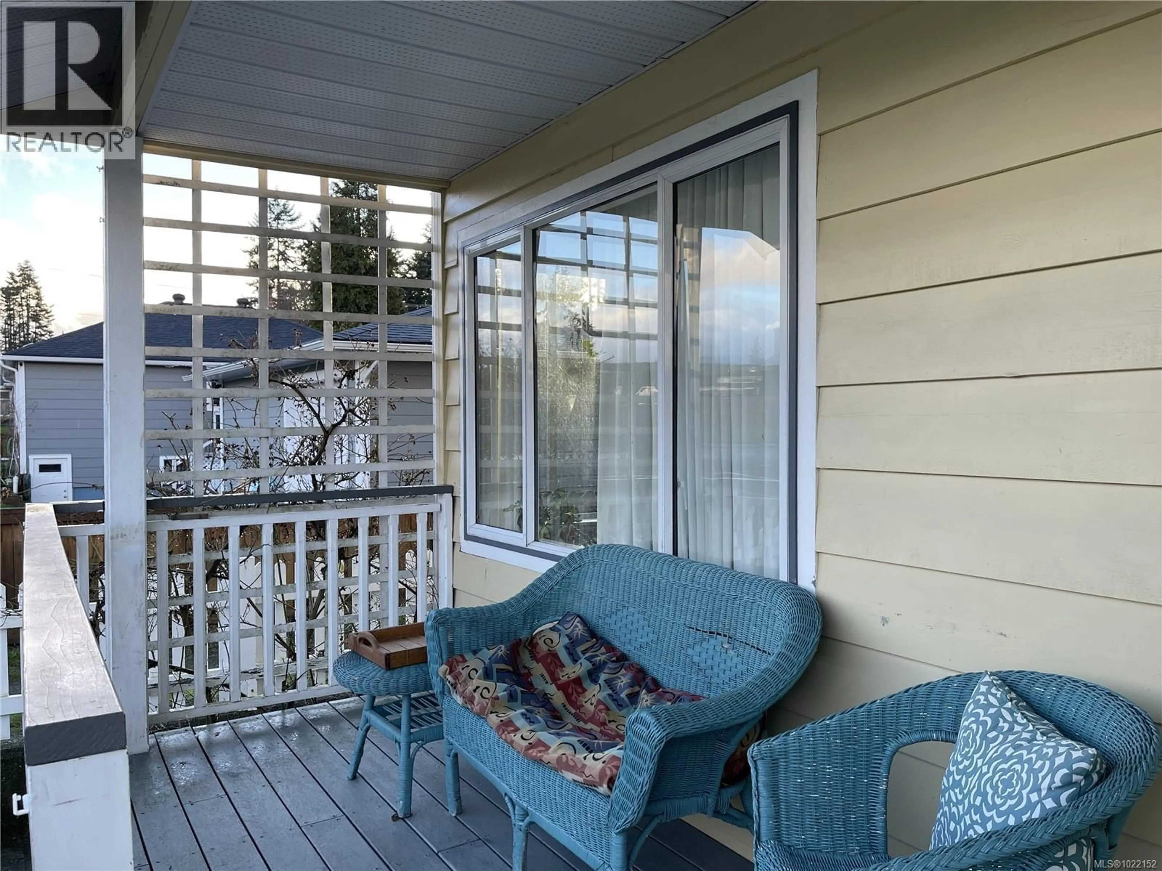 Patio, water/lake/river/ocean view for 3908 4TH AVENUE, Port Alberni British Columbia V9Y4J2