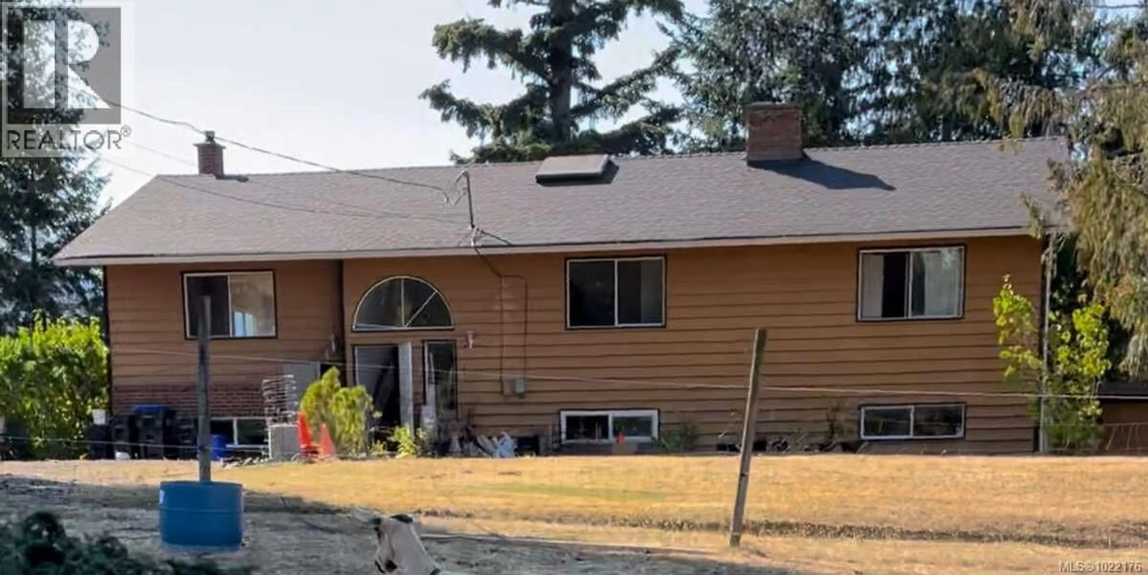 Home with vinyl exterior material, unknown for 981 PRATT ROAD, Hilliers British Columbia V9K1W5