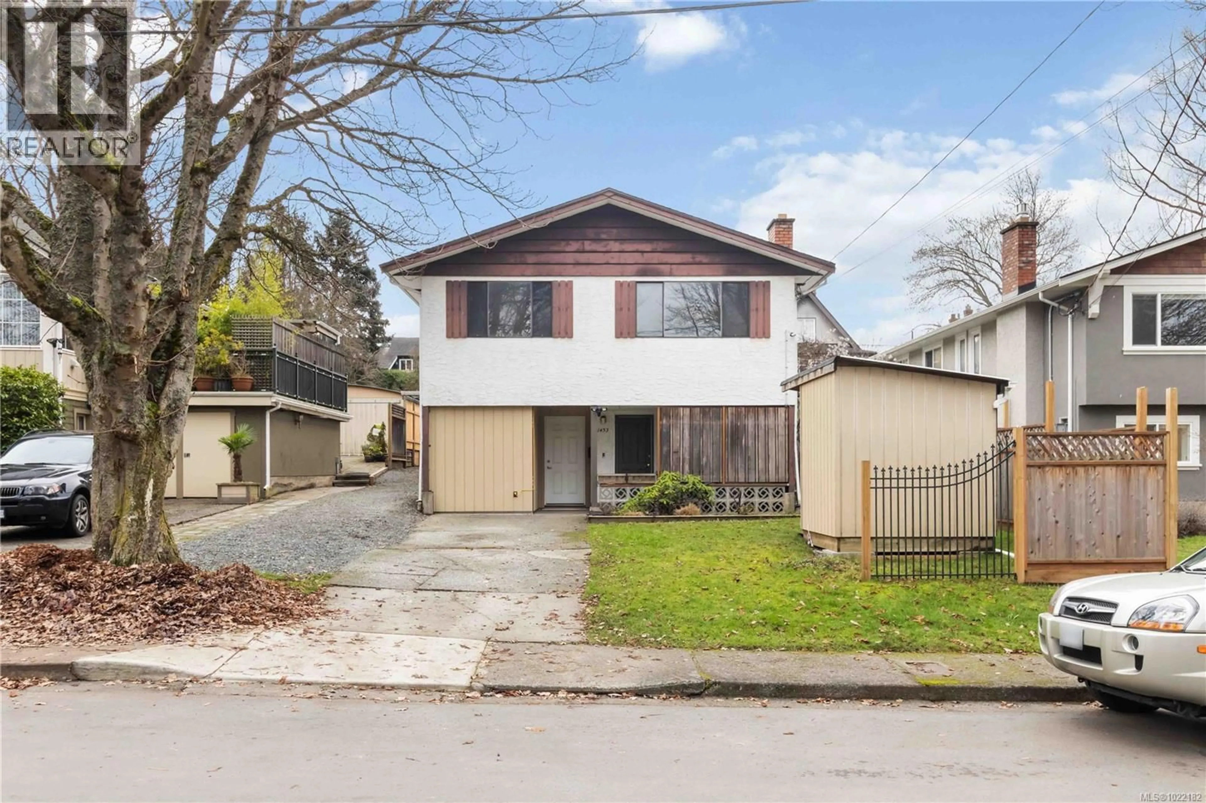 Unknown for 1453 WALNUT STREET, Victoria British Columbia V8R1Y7