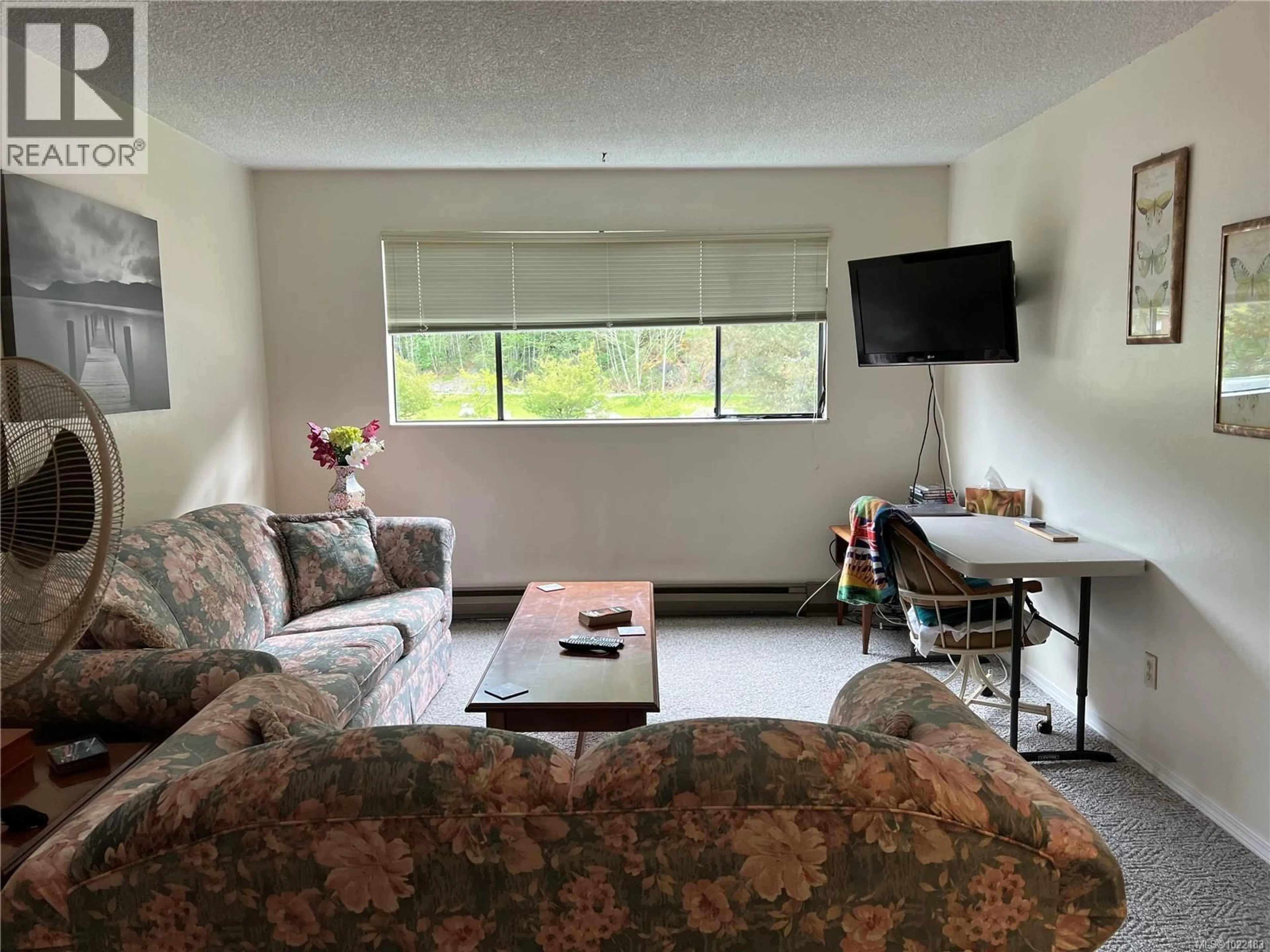 Living room with furniture, unknown for 202 - 651 MAQUINNA DRIVE NORTH, Tahsis British Columbia V0P1X0