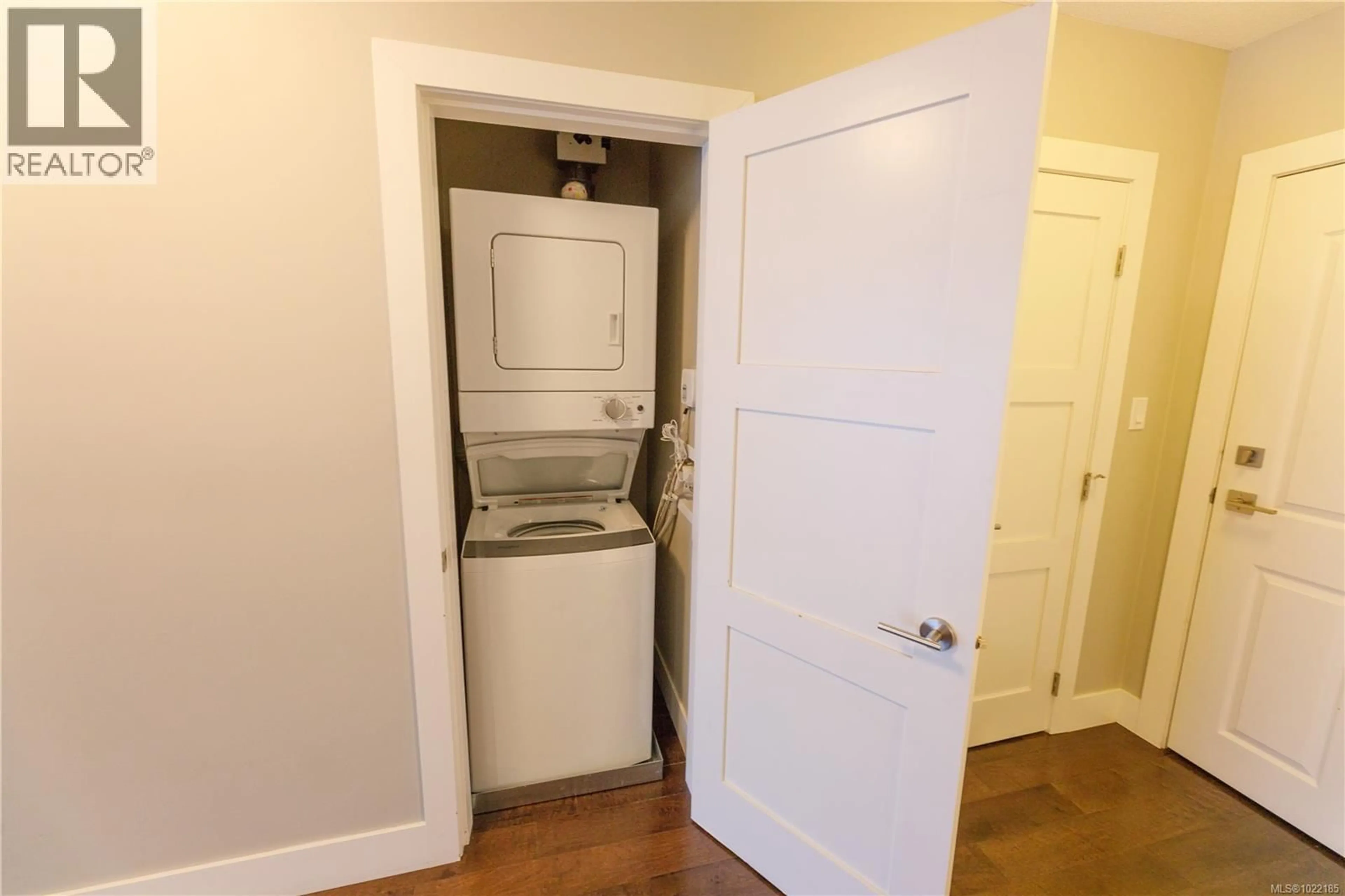 A pic of a room for 1501 - 154 PROMENADE DRIVE, Nanaimo British Columbia V9R6Y3