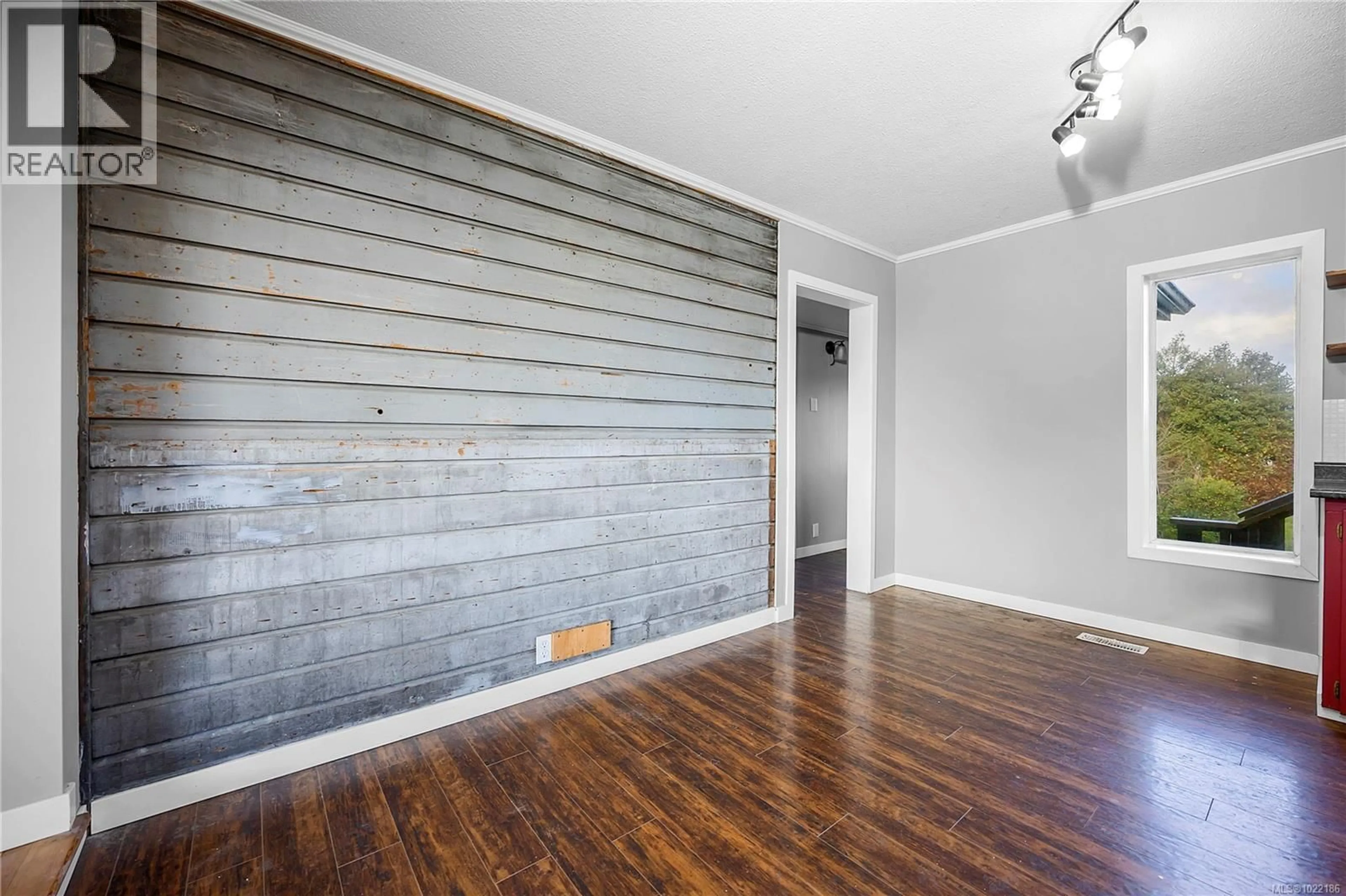 A pic of a room for 680 PINE STREET, Nanaimo British Columbia V9R2C8