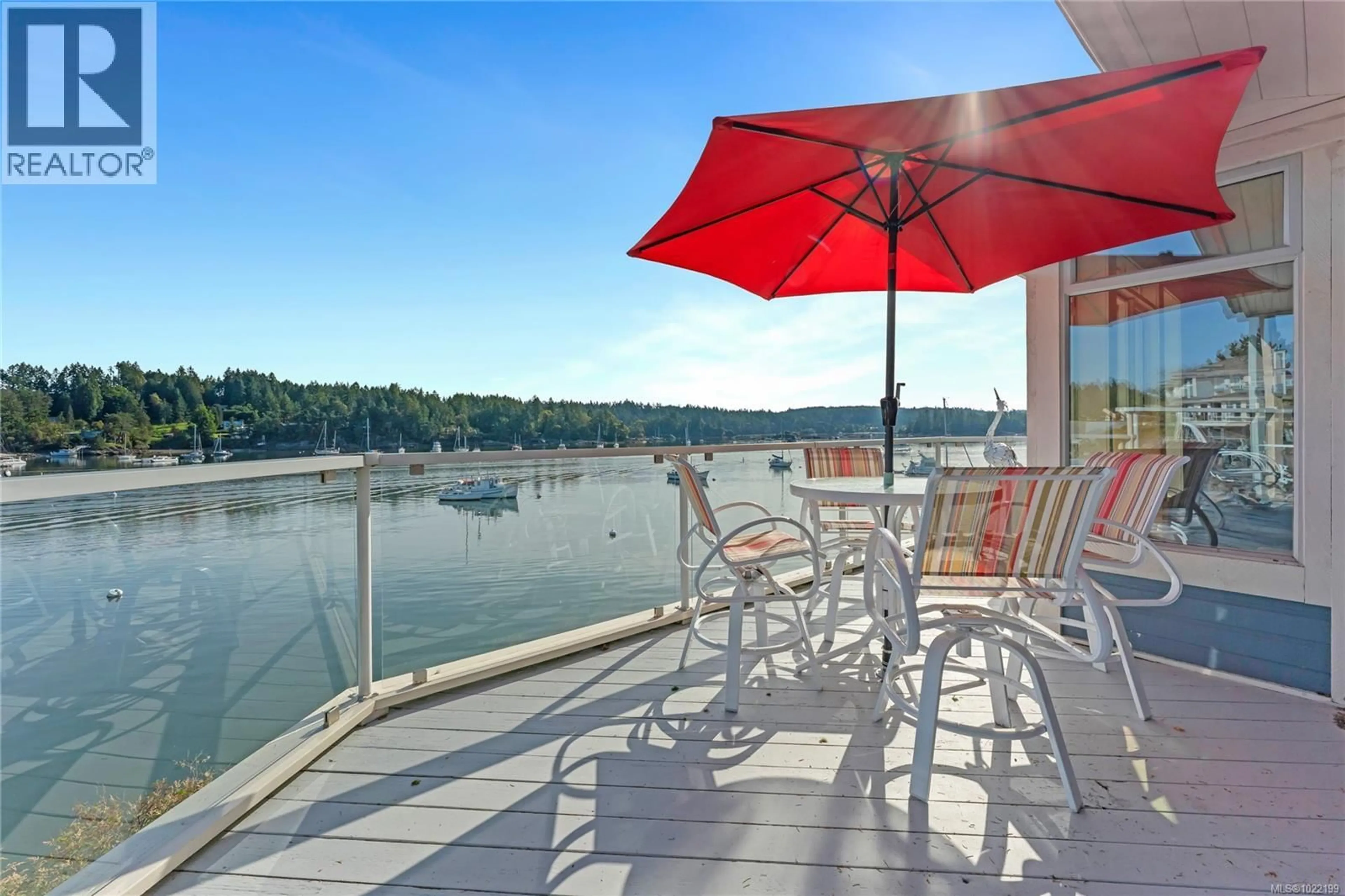 Patio, water/lake/river/ocean view for 9 - 111 FULFORD-GANGES ROAD, Salt Spring British Columbia V8K2T9