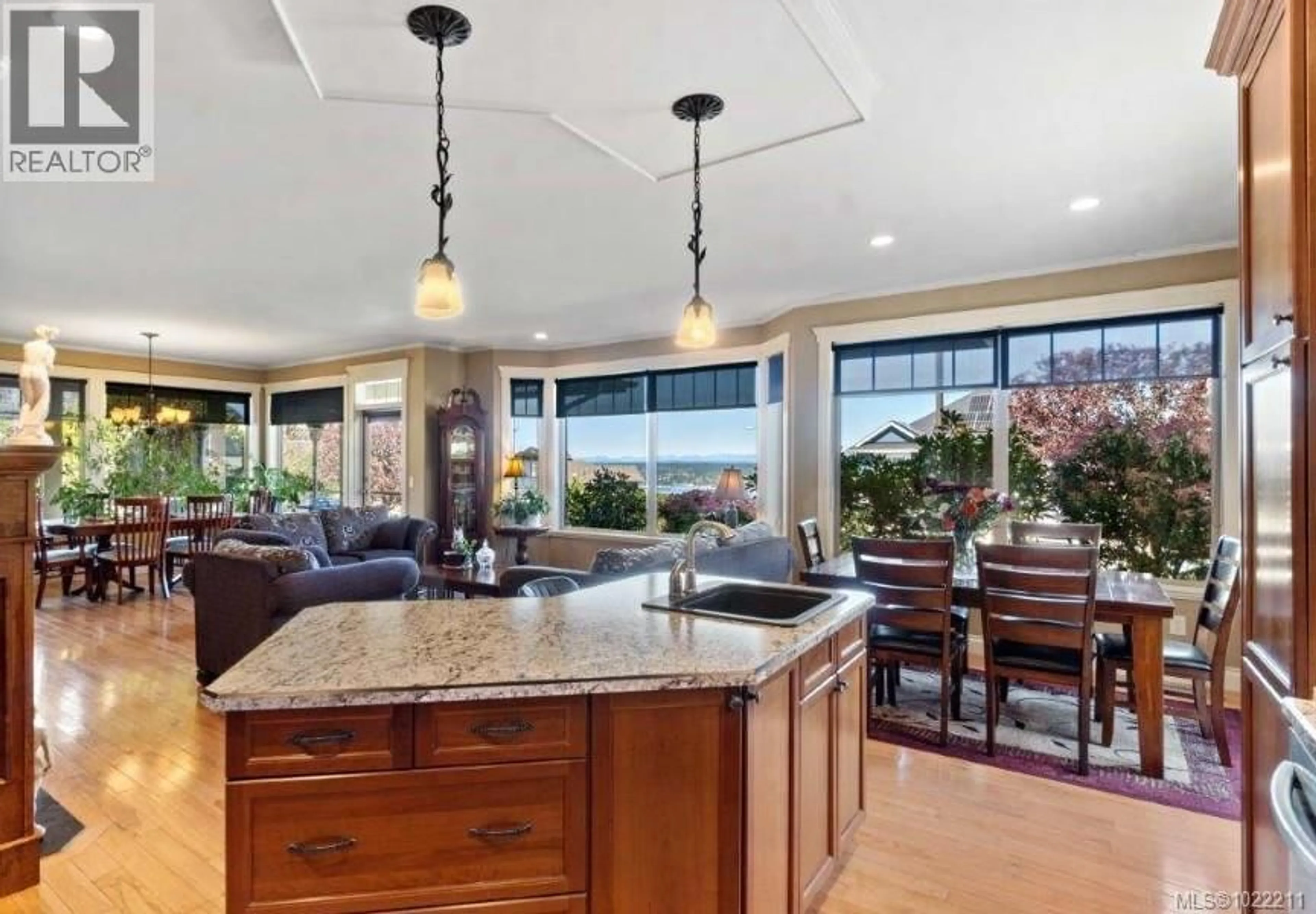 Open concept kitchen, ceramic/tile floor for 602 STEELE PLACE, Ladysmith British Columbia V9G2C5