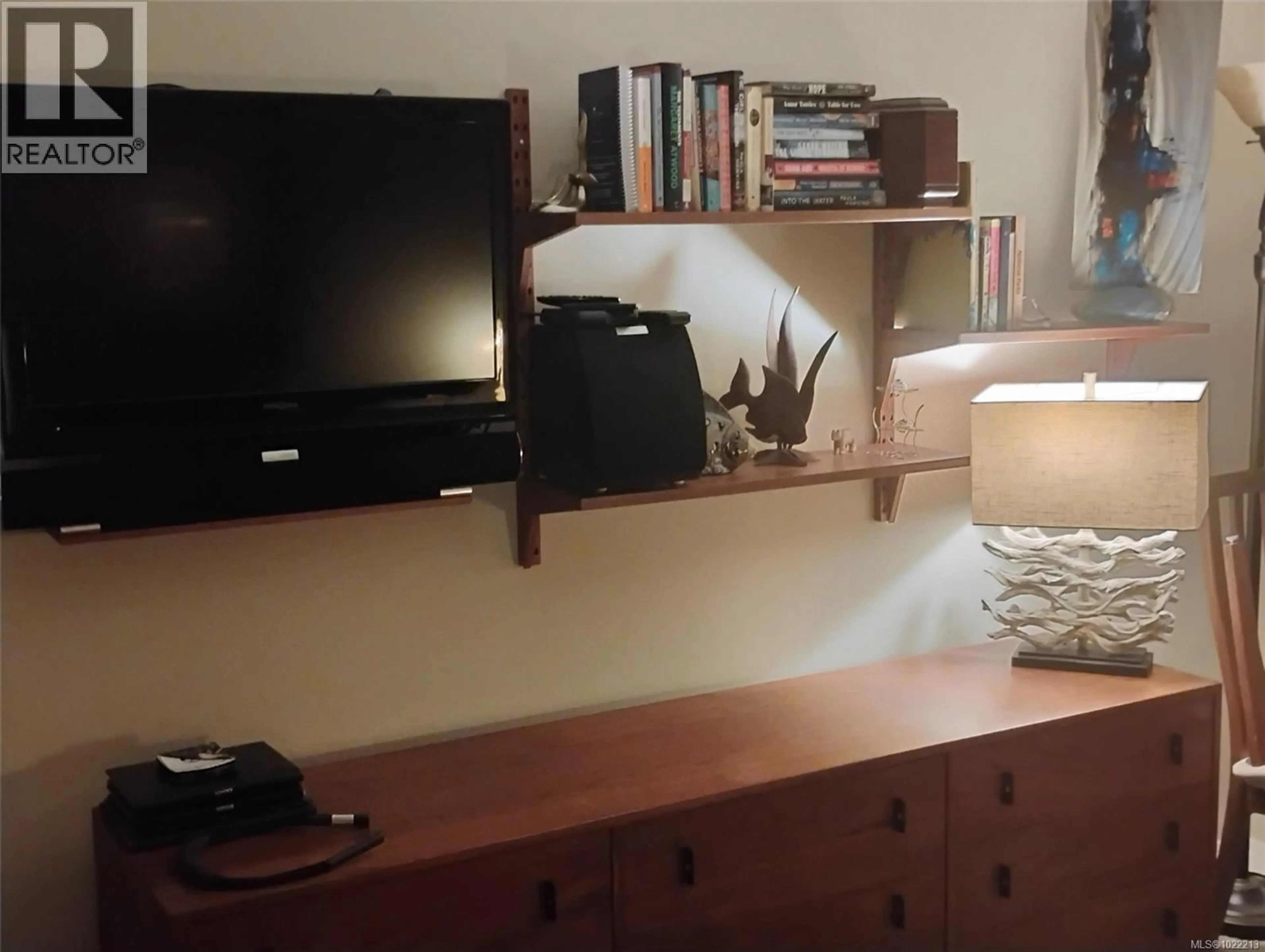 A pic of a room for 201 - 320 SELBY STREET, Nanaimo British Columbia V9R2R5