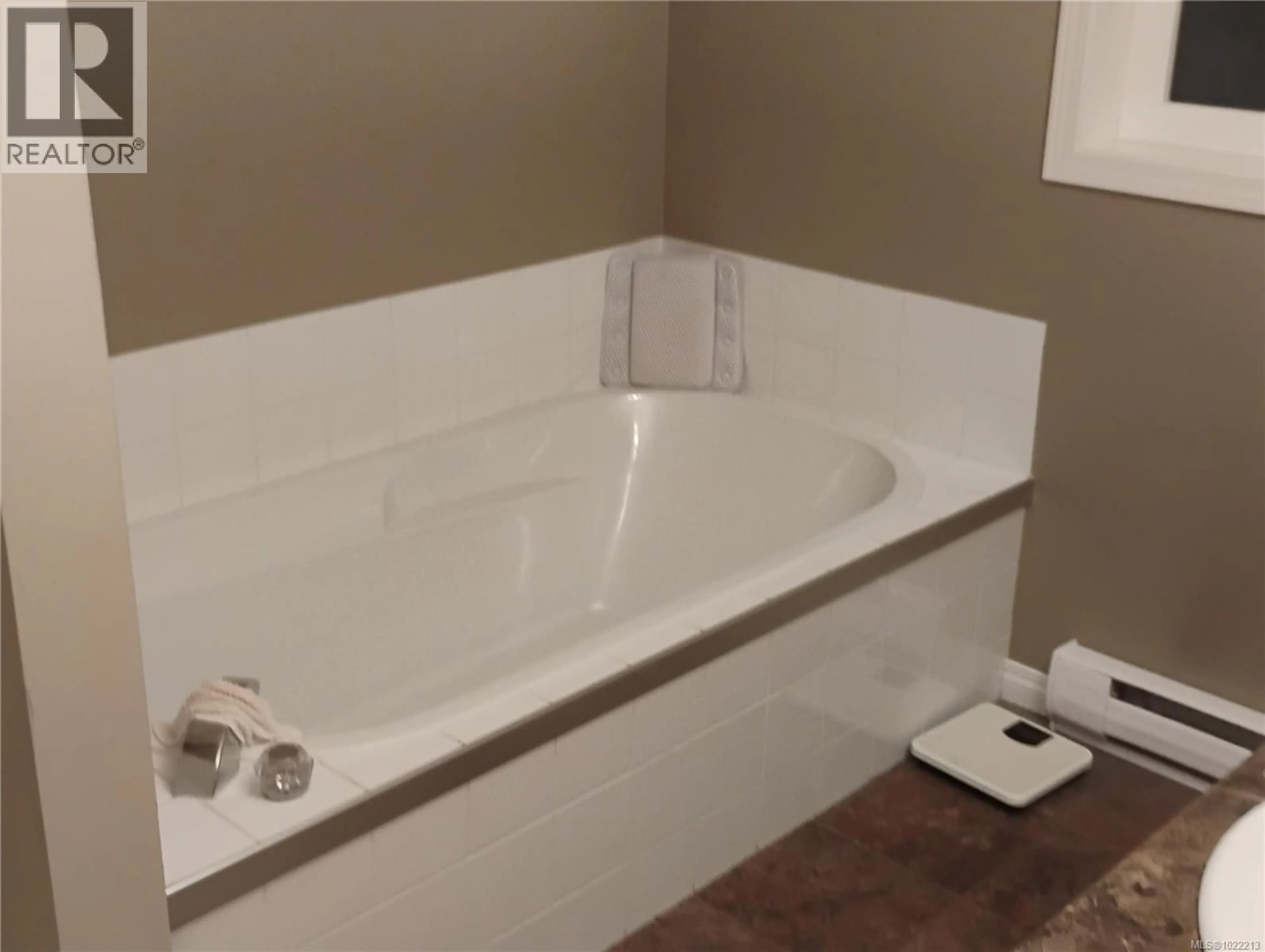 Unknown for 201 - 320 SELBY STREET, Nanaimo British Columbia V9R2R5