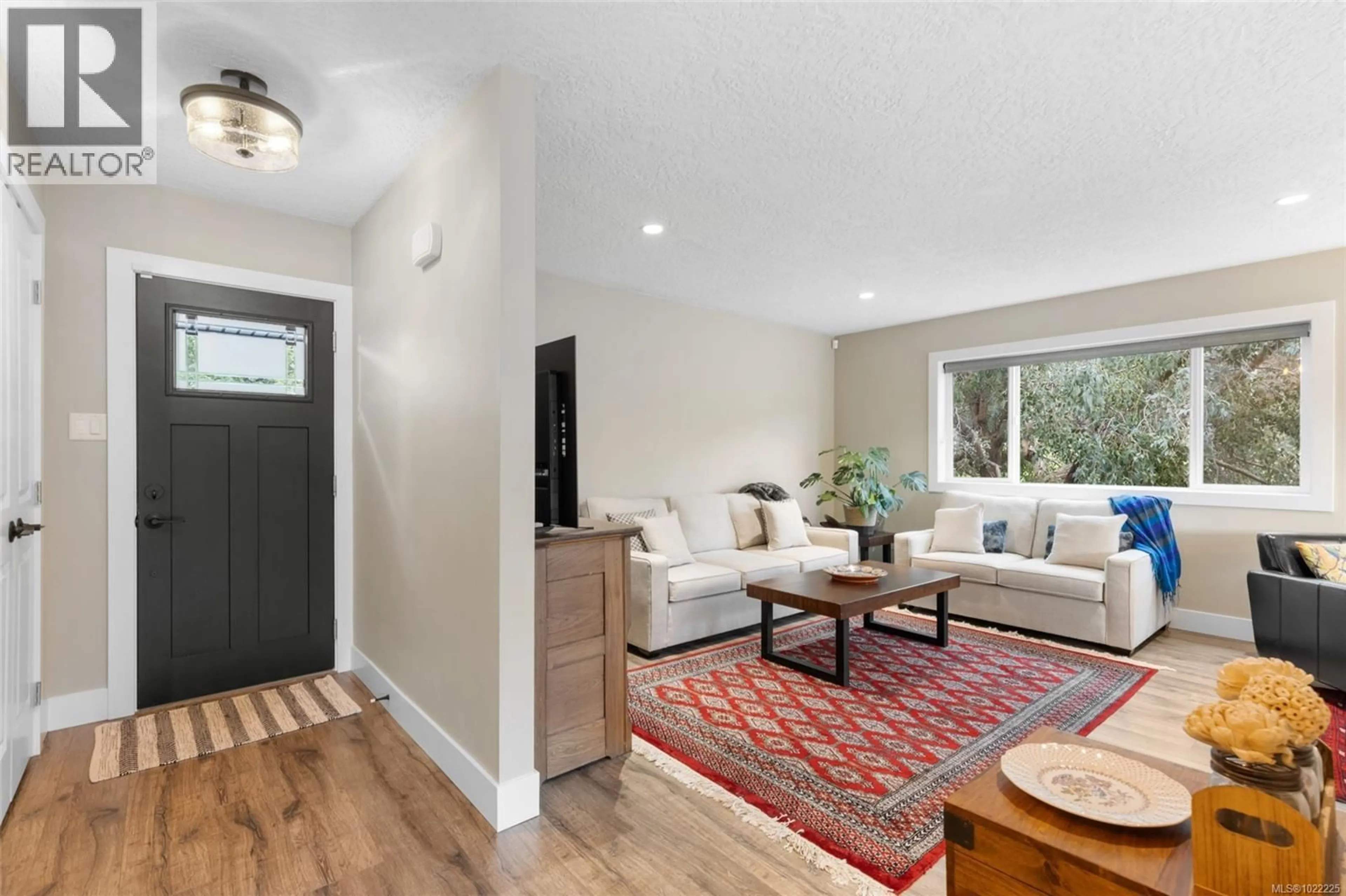 Indoor entryway for 4090 OTTER POINT ROAD, Sooke British Columbia V9Z0K2