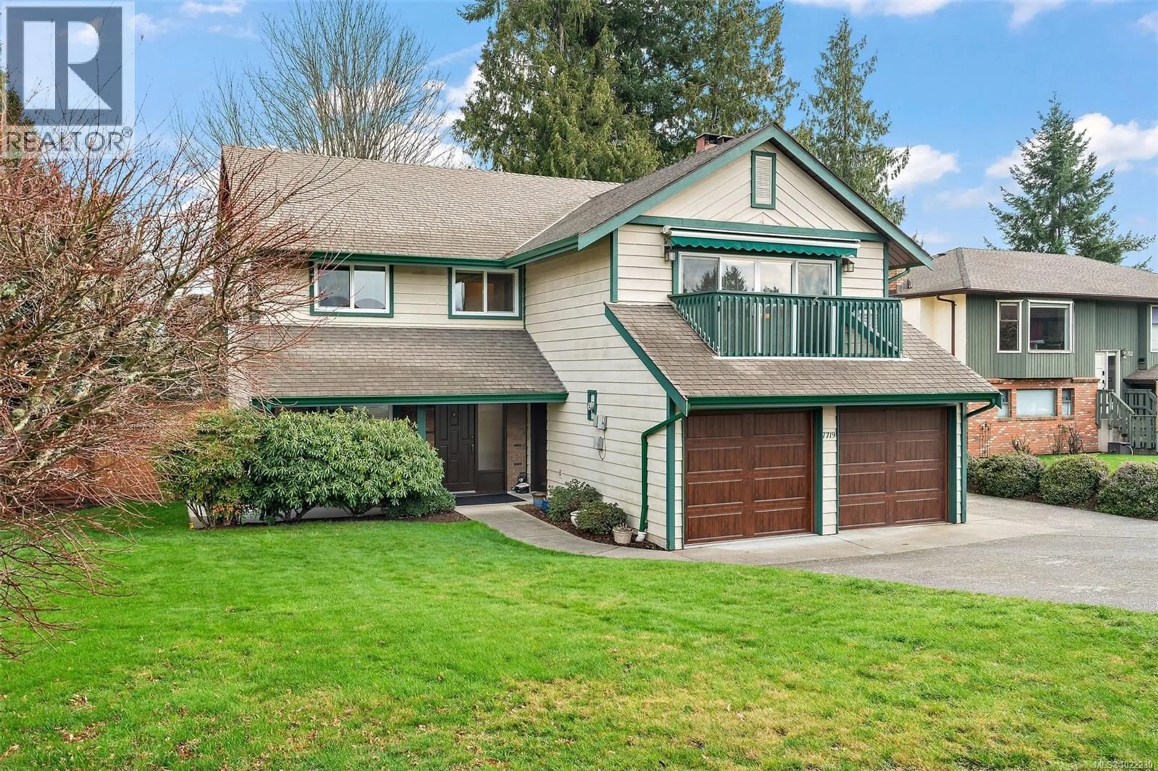 Home with vinyl exterior material, street for 7719 AZURENE PLACE, Central Saanich British Columbia V8M1T1