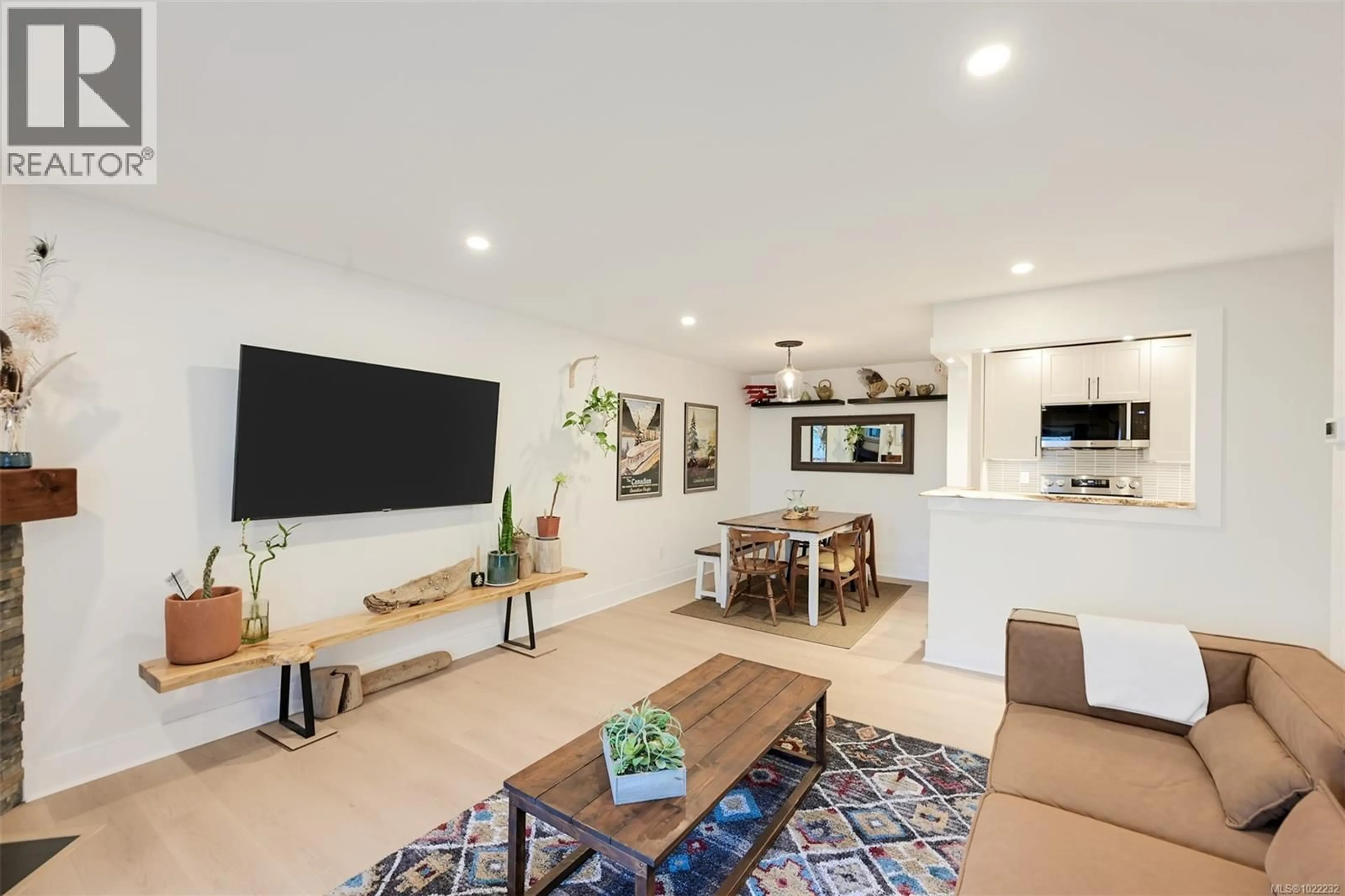 Unknown for 311 - 3255 GLASGOW AVENUE, Saanich British Columbia V8X4S4