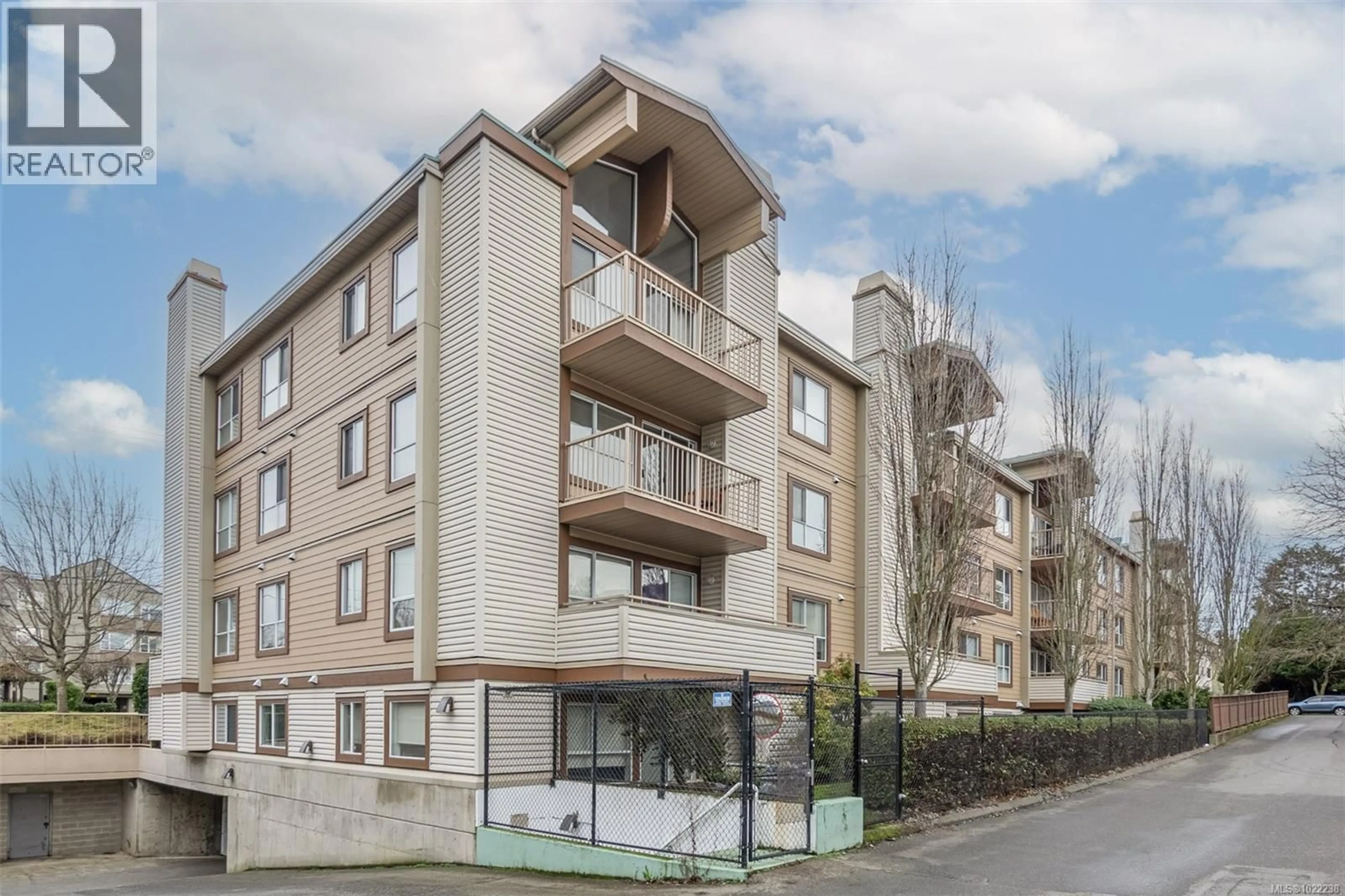 Unknown for 201 - 1055 HILLSIDE AVENUE, Victoria British Columbia V8T2A4