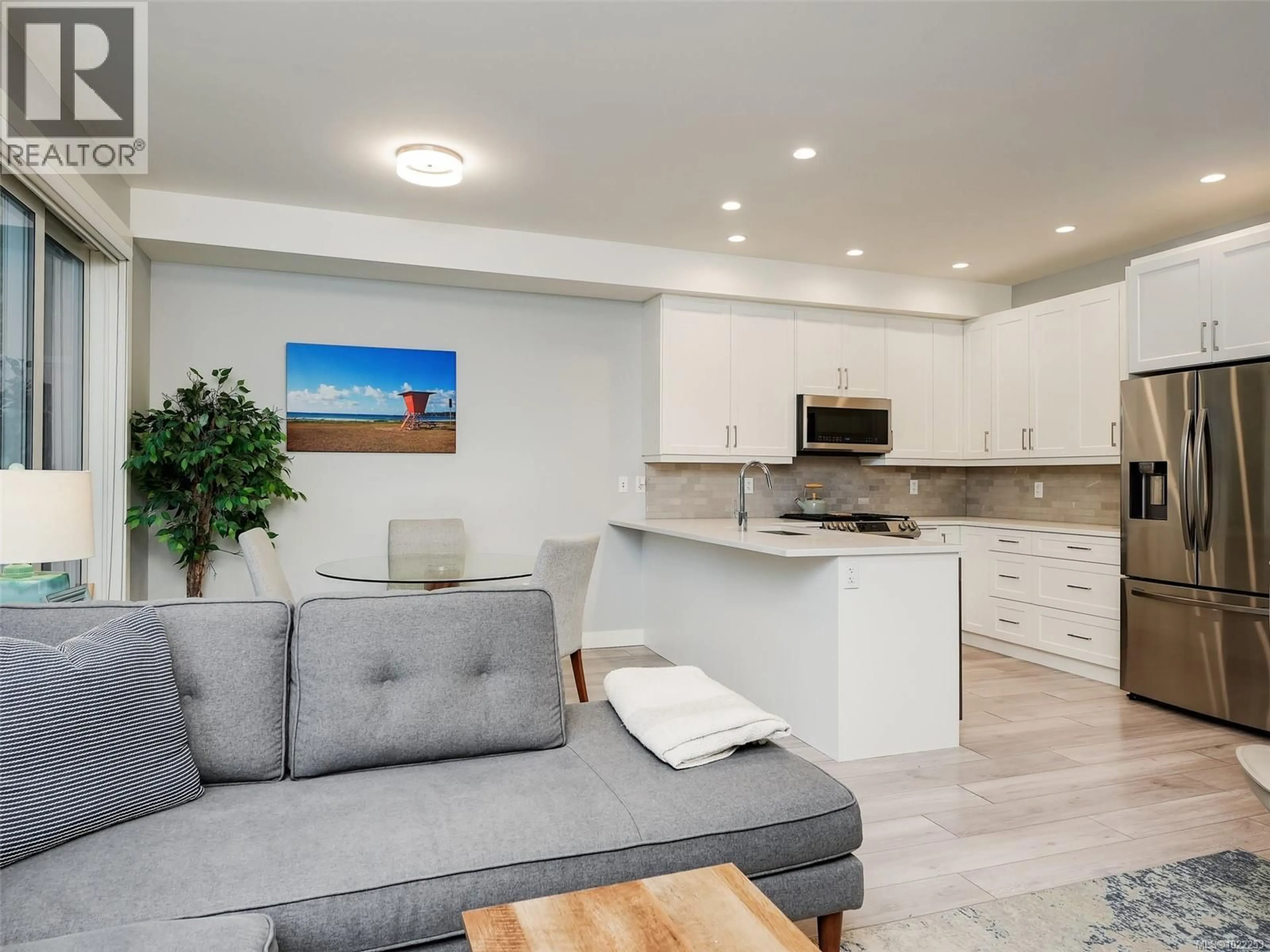 Open concept kitchen, unknown for 222 LONE OAK PLACE, Langford British Columbia V9B0X3