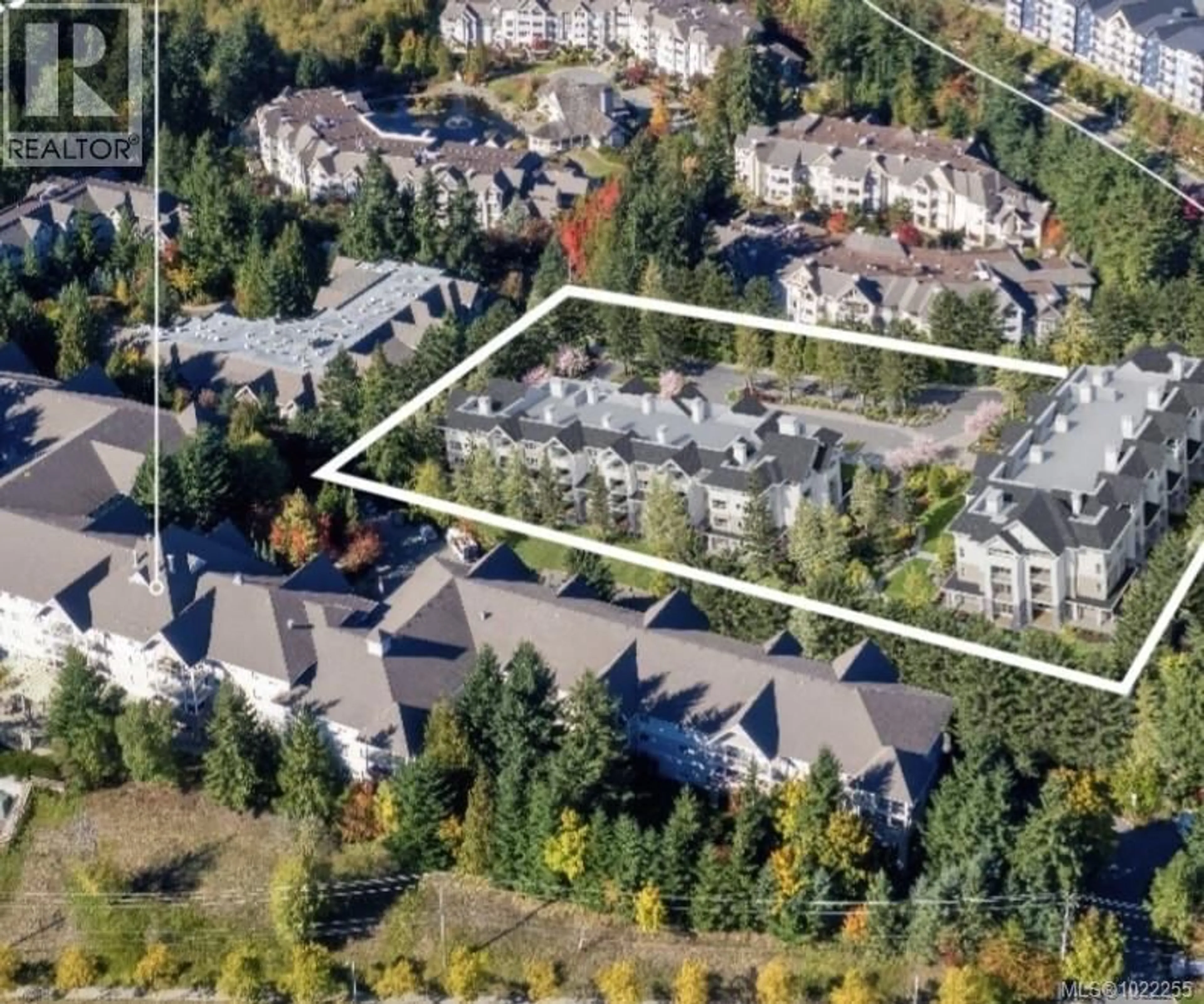 A pic from outside/outdoor area/front of a property/back of a property/a pic from drone, unknown for 4775 UPLANDS DRIVE, Nanaimo British Columbia V2C6S9