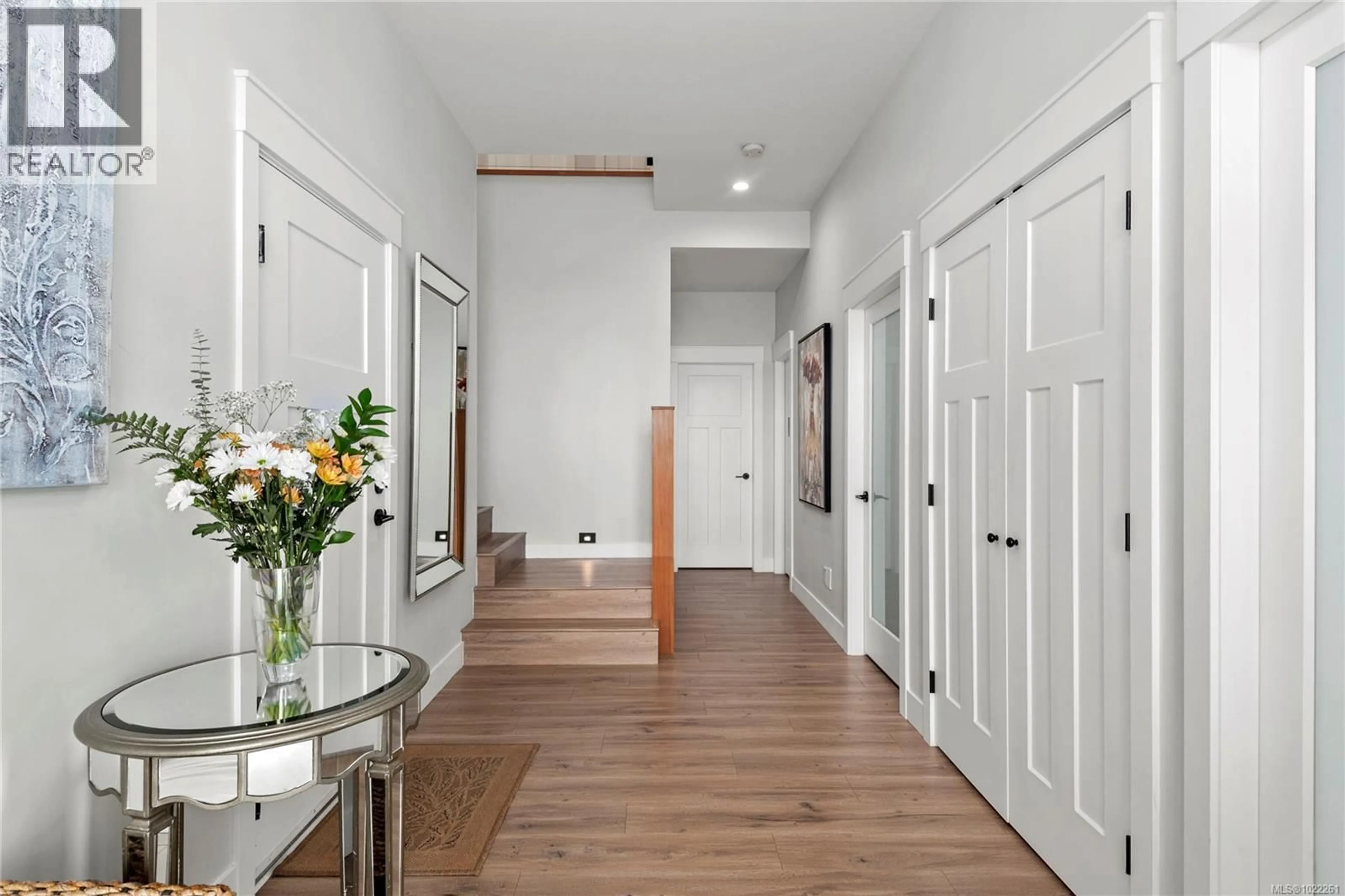 Indoor entryway for 2784 PENFIELD ROAD, Campbell River British Columbia V9H0A1