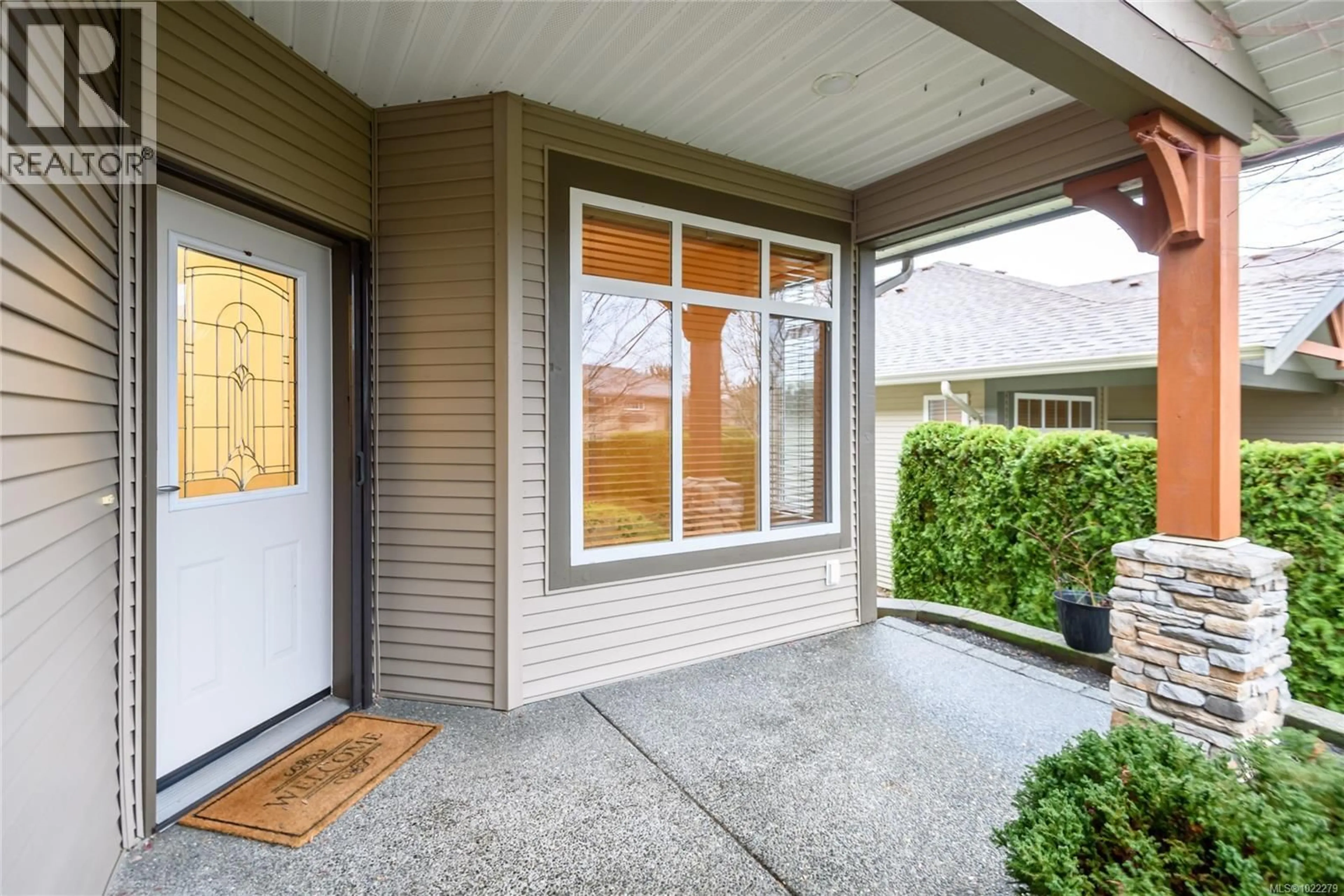 Indoor entryway for 5 - 2300 MURRELET DRIVE, Comox British Columbia V9M4J2