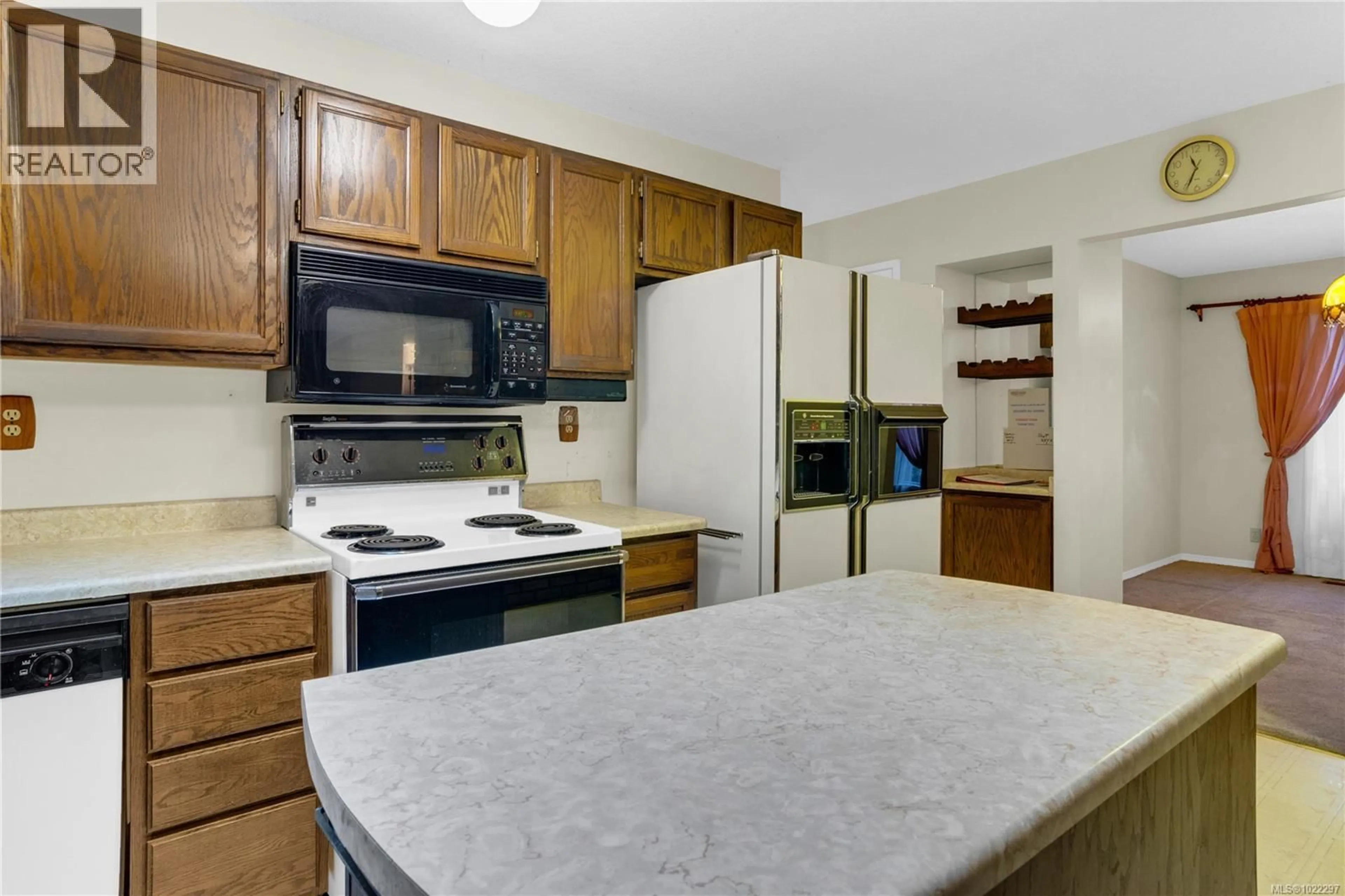 Standard kitchen, unknown for 6513 PHANTOM ROAD, Lantzville British Columbia V0R2H0