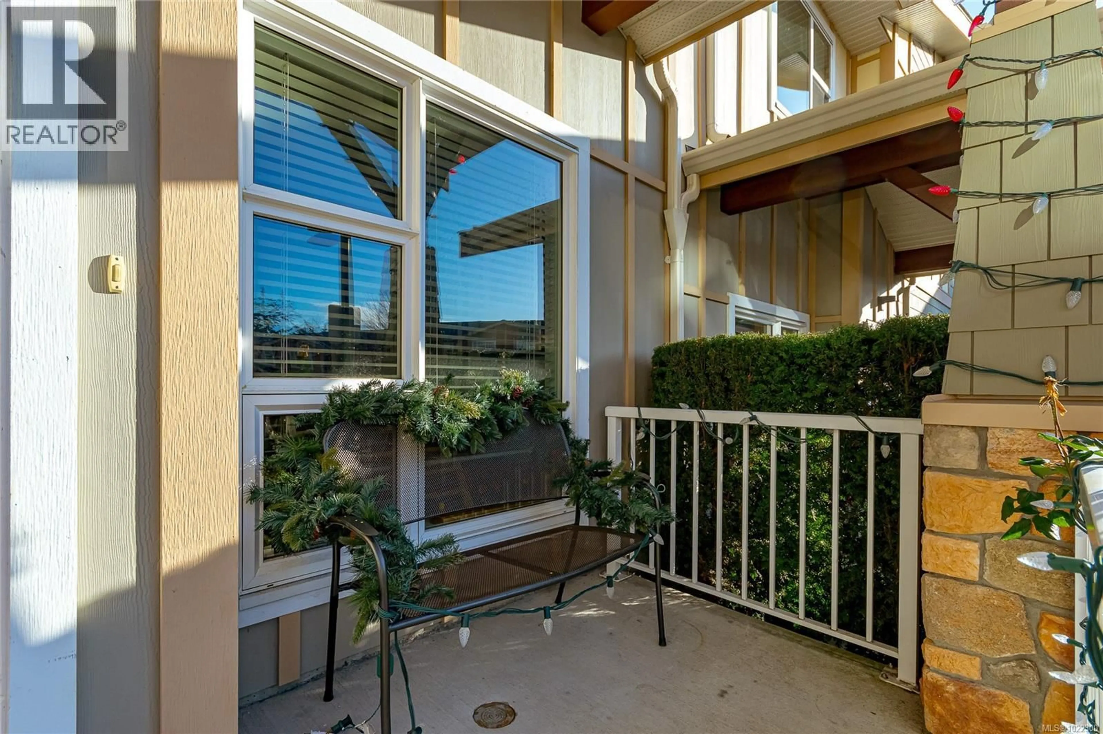 Unknown for 14 - 1900 WATKISS WAY, View Royal British Columbia V9B0S8