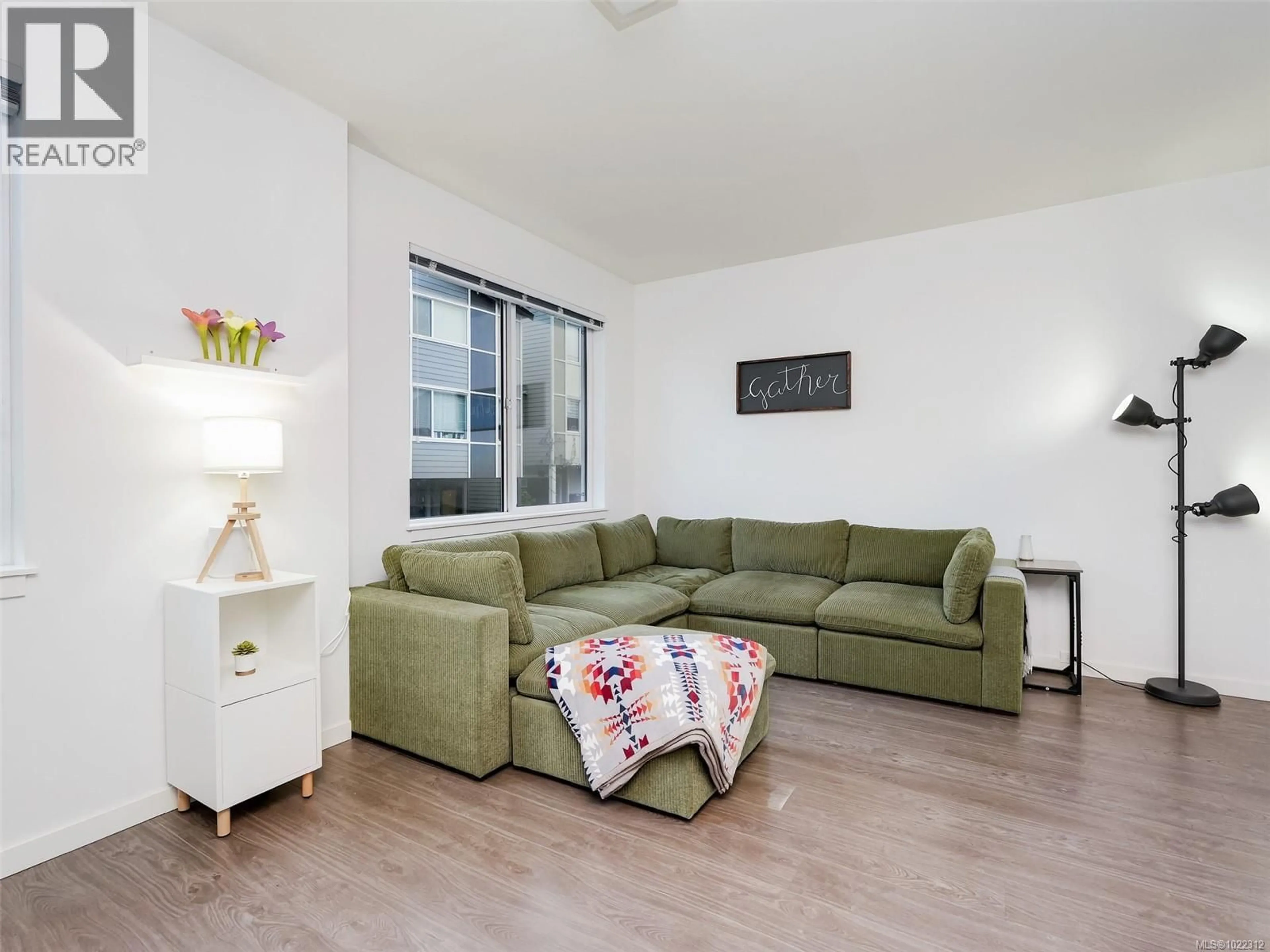 Living room with furniture, unknown for 3360 CROSSBILL TERRACE, Langford British Columbia V9C0J9