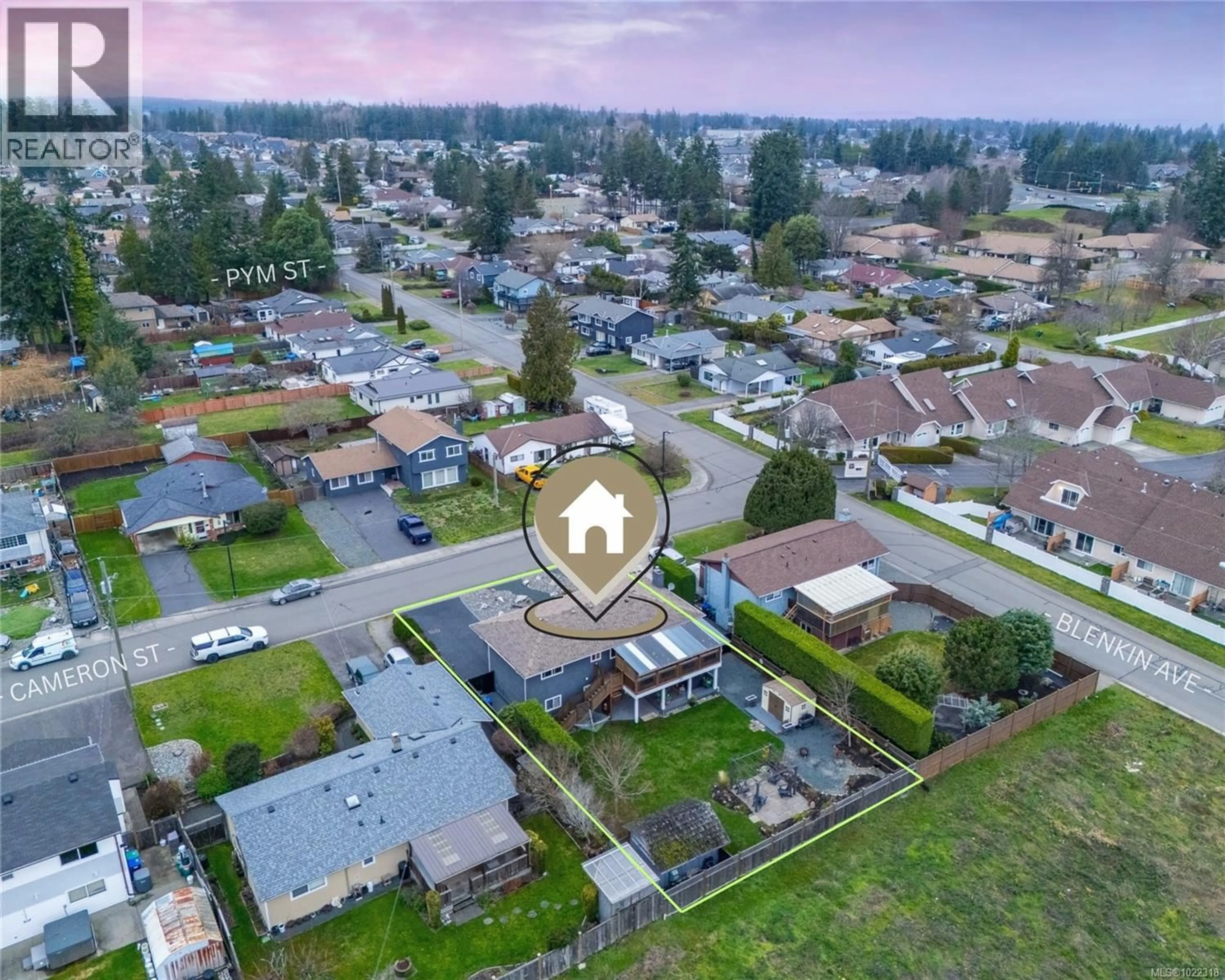 A pic from outside/outdoor area/front of a property/back of a property/a pic from drone, street for 214 CAMERON STREET, Parksville British Columbia V9P1G7