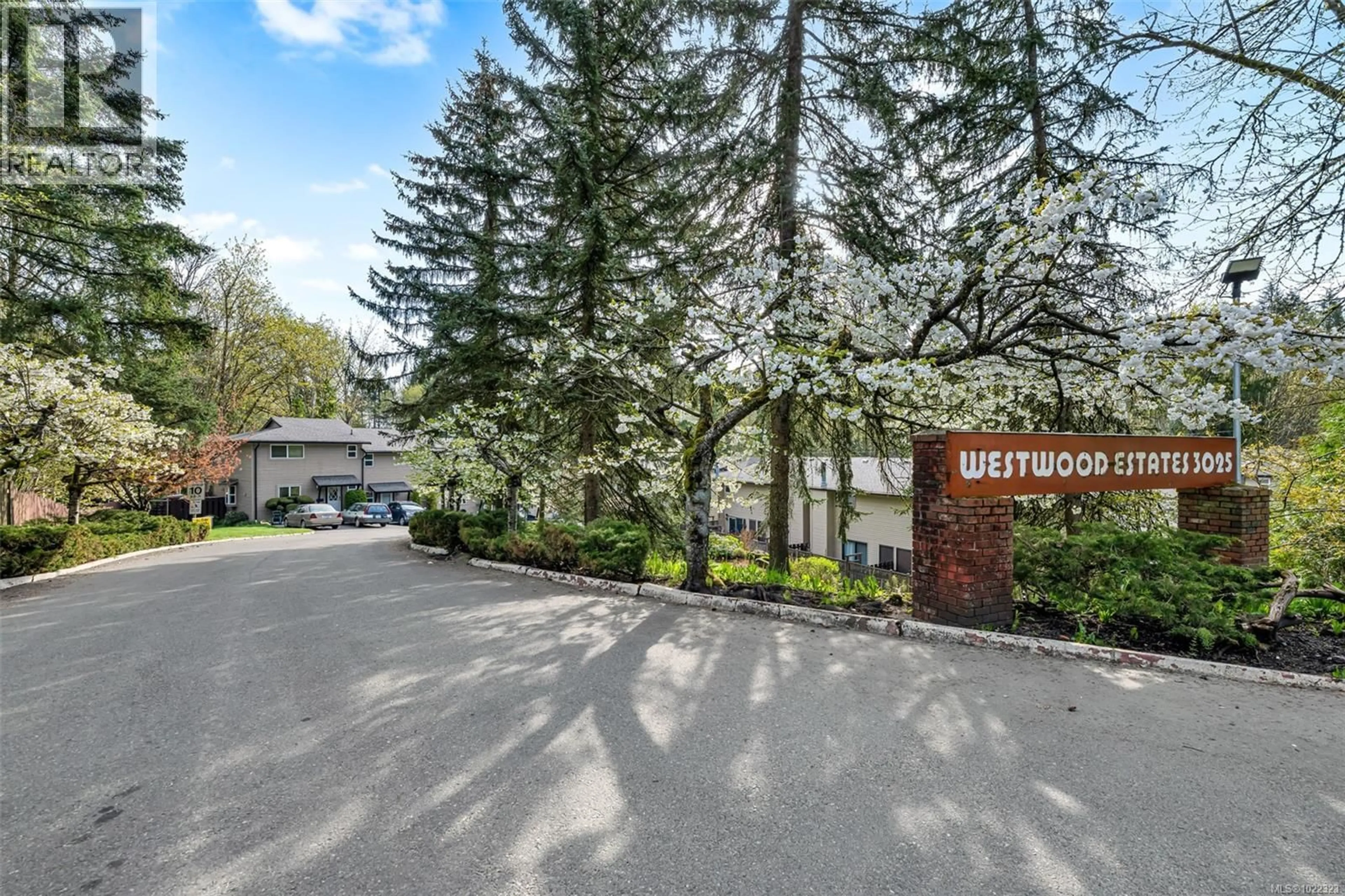 Unknown for 32 - 3025 COWICHAN LAKE ROAD, Duncan British Columbia V9L4B5