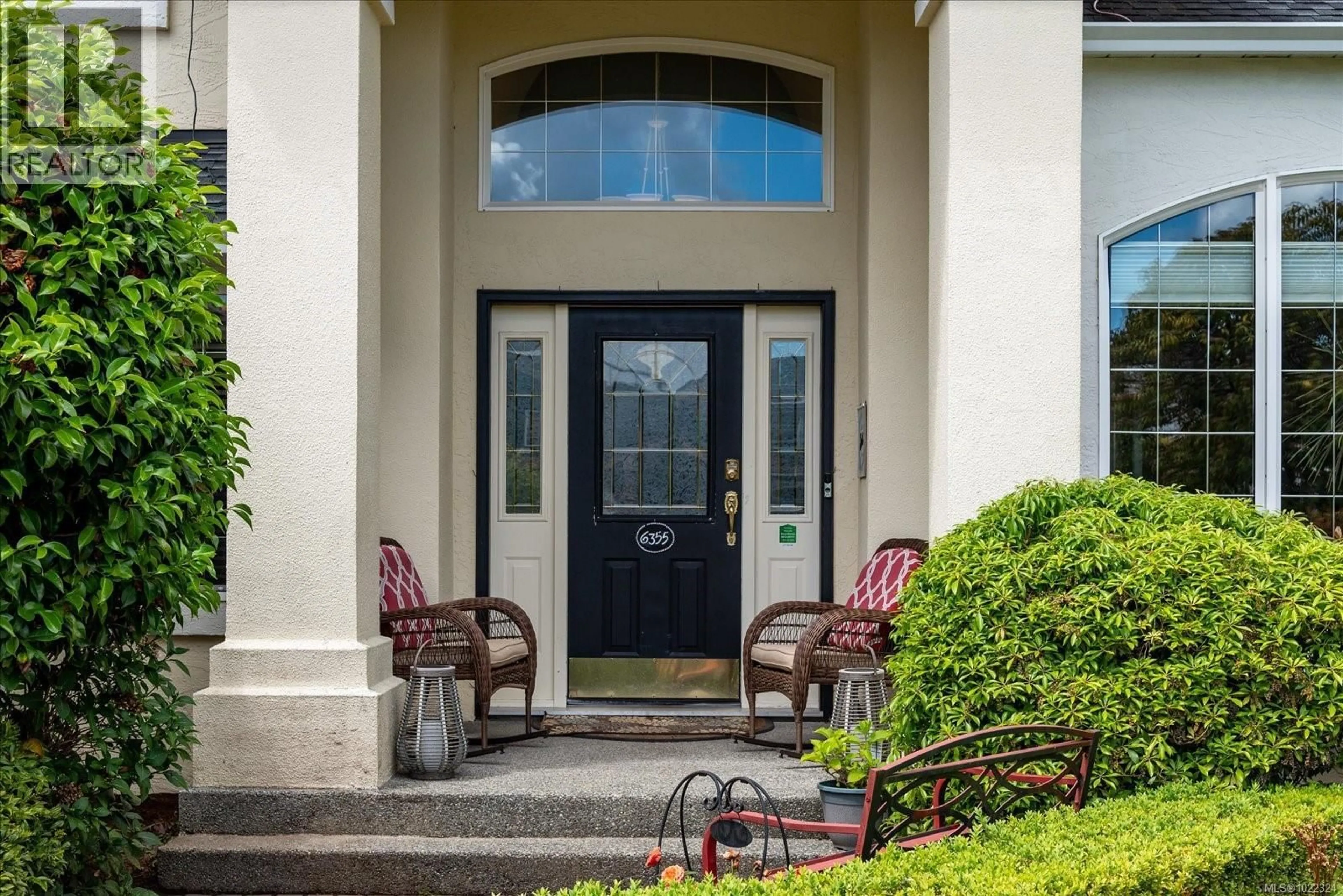 Indoor entryway for 6355 LASALLE ROAD, Nanaimo British Columbia V9V1N6