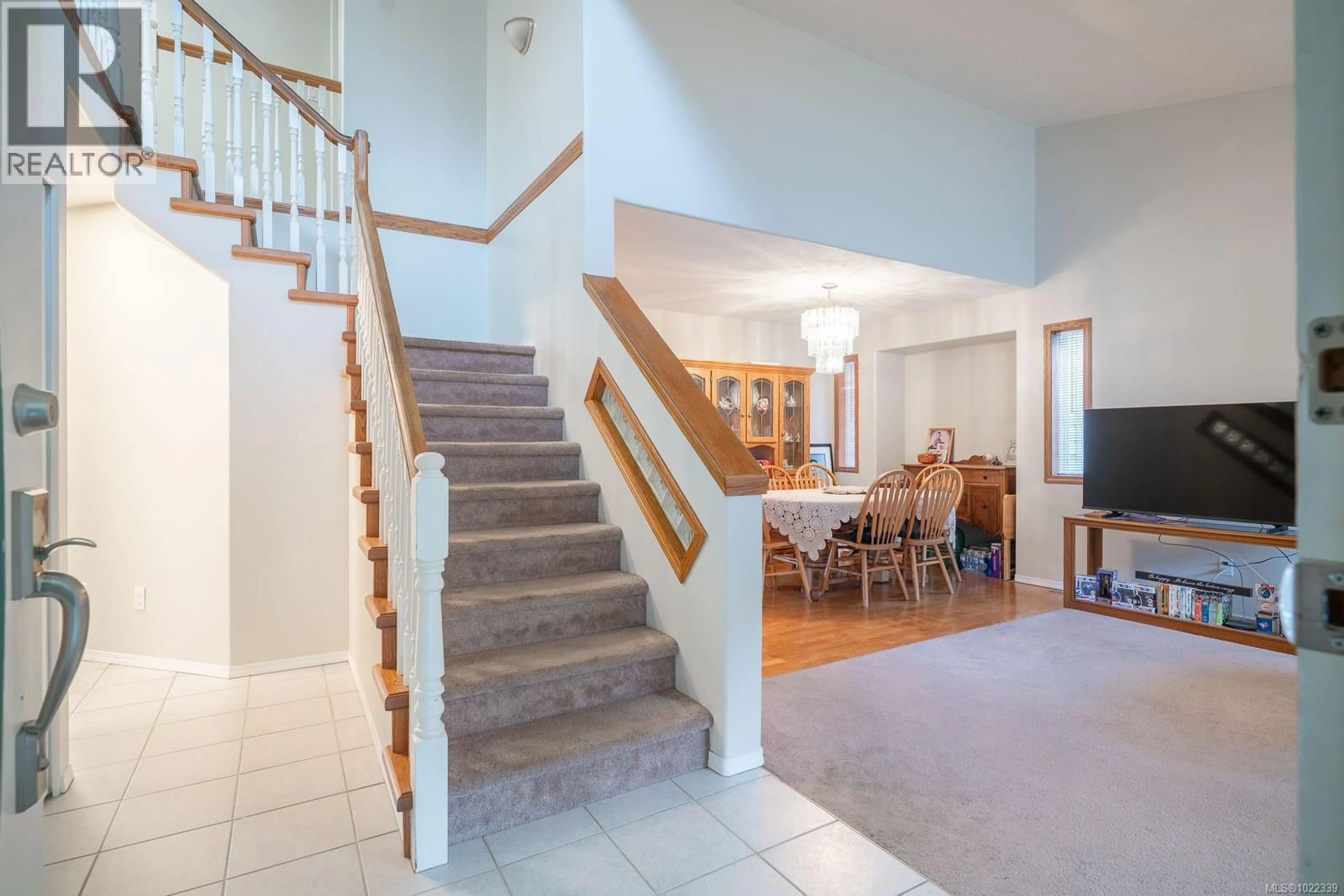 Indoor foyer for 973 OLIVER TERRACE, Ladysmith British Columbia V9G1R1