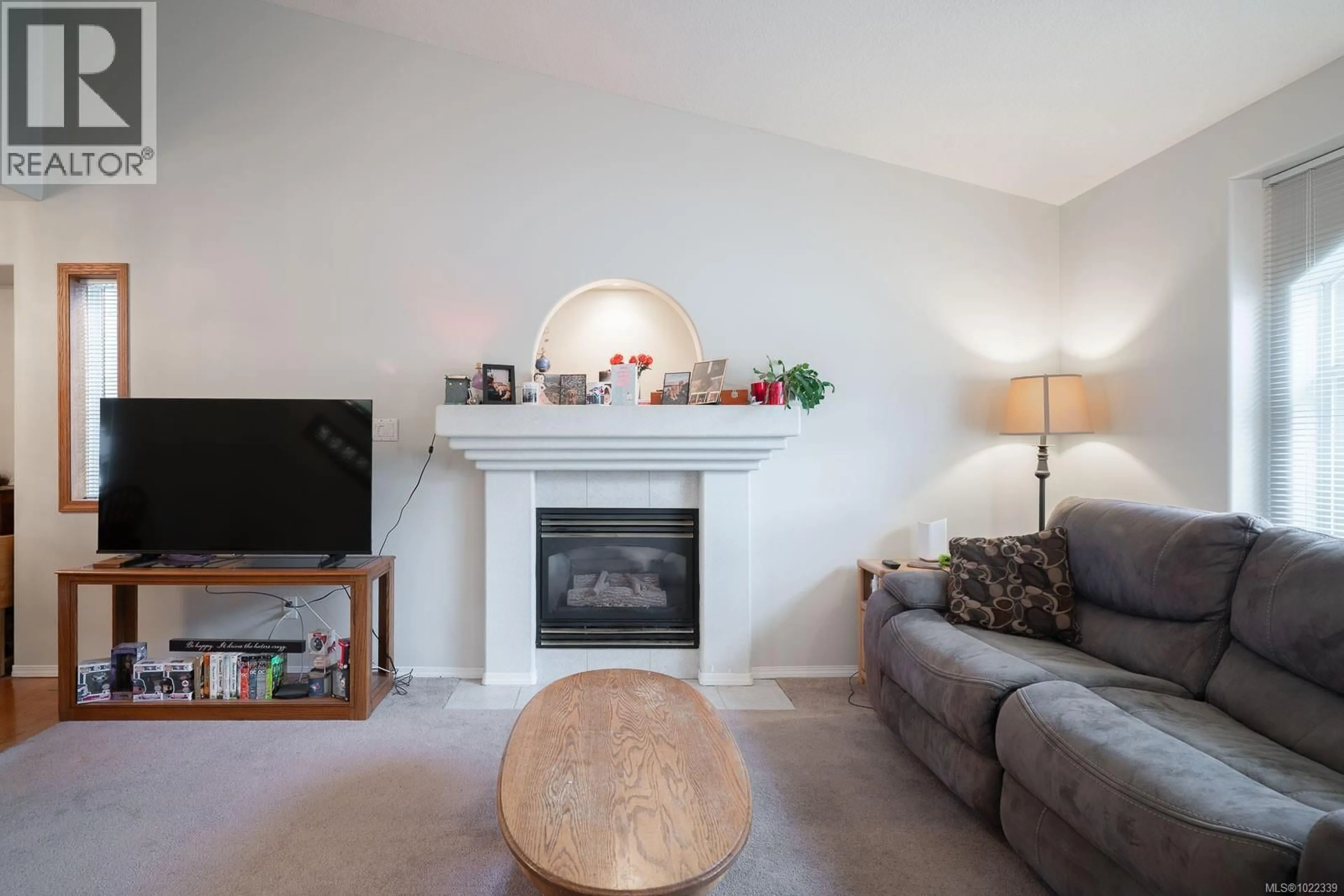 Living room with furniture, unknown for 973 OLIVER TERRACE, Ladysmith British Columbia V9G1R1