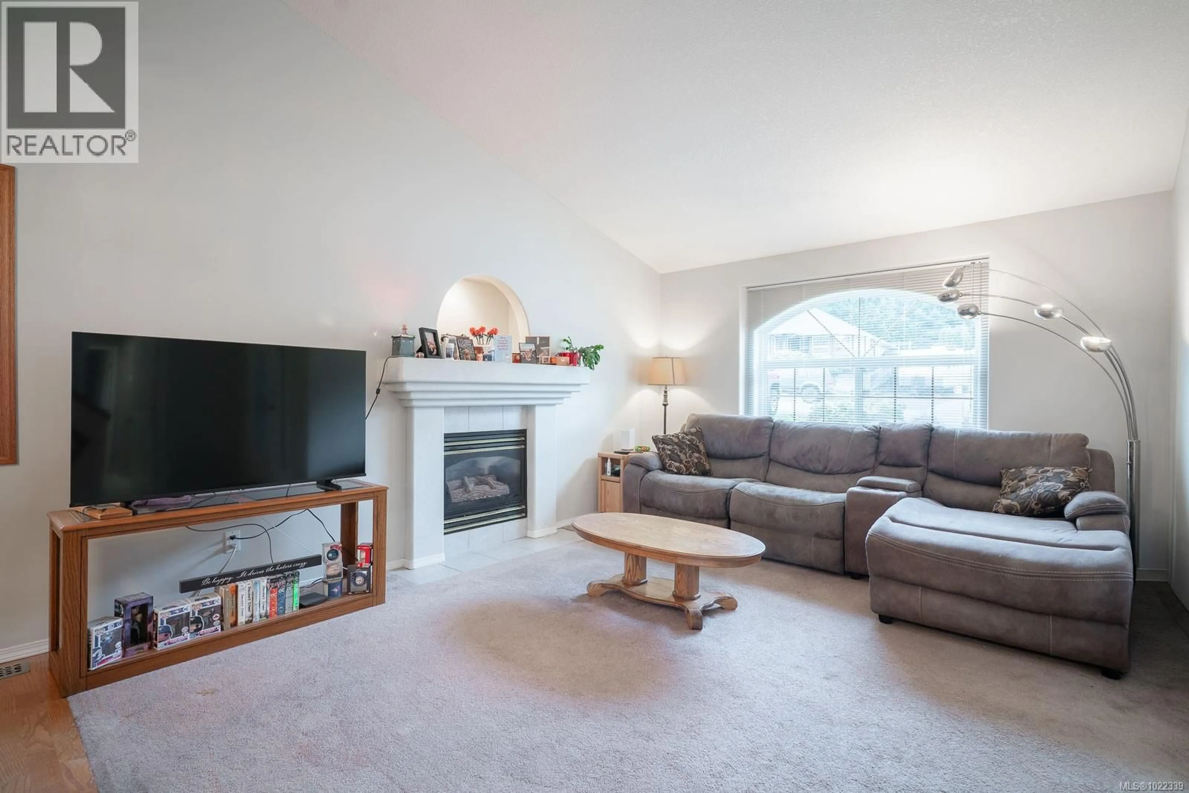 Living room with furniture, unknown for 973 OLIVER TERRACE, Ladysmith British Columbia V9G1R1