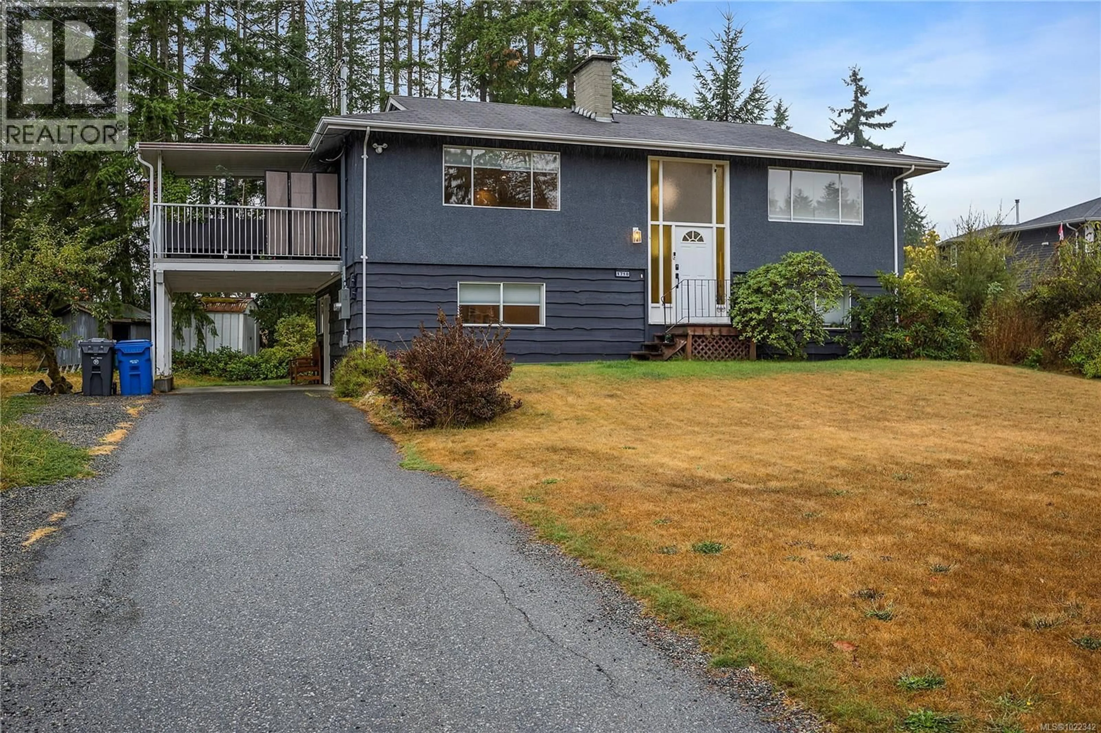 Home with vinyl exterior material, street for 1710 CENTENNARY DRIVE, Nanaimo British Columbia V9X1A3