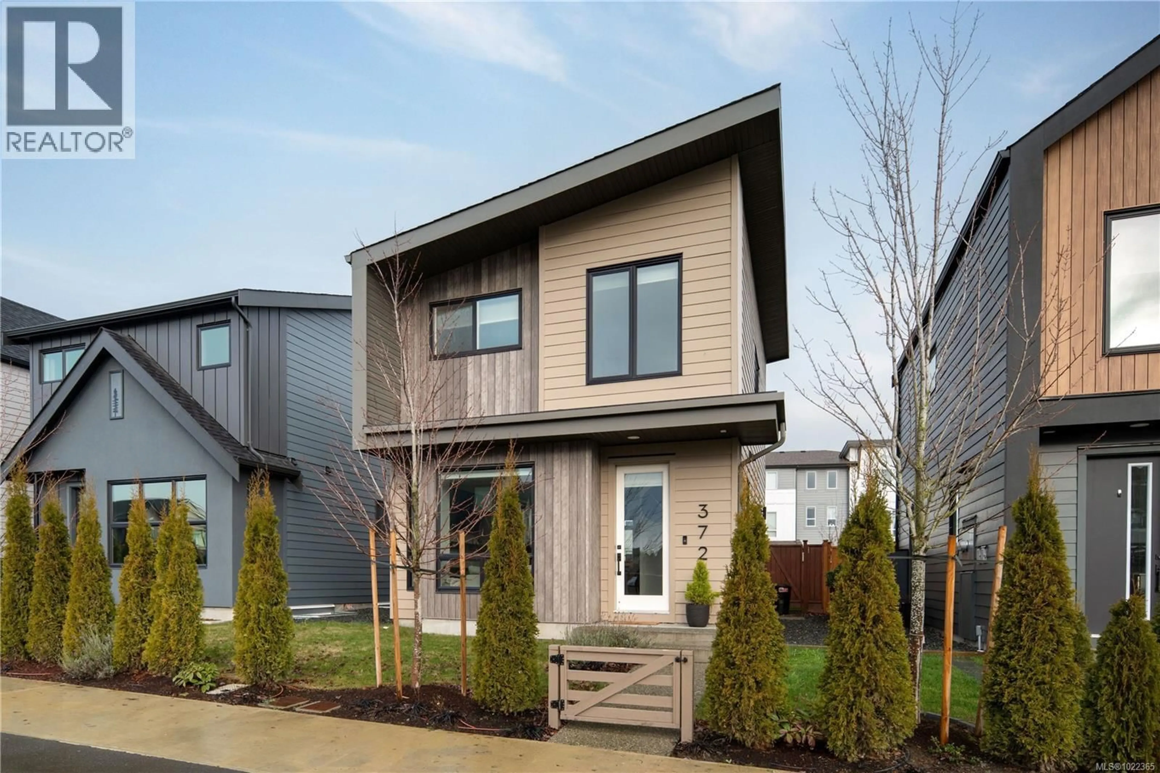 Home with vinyl exterior material, street for 372 TRADEWINDS AVENUE, Colwood British Columbia V9C0S4