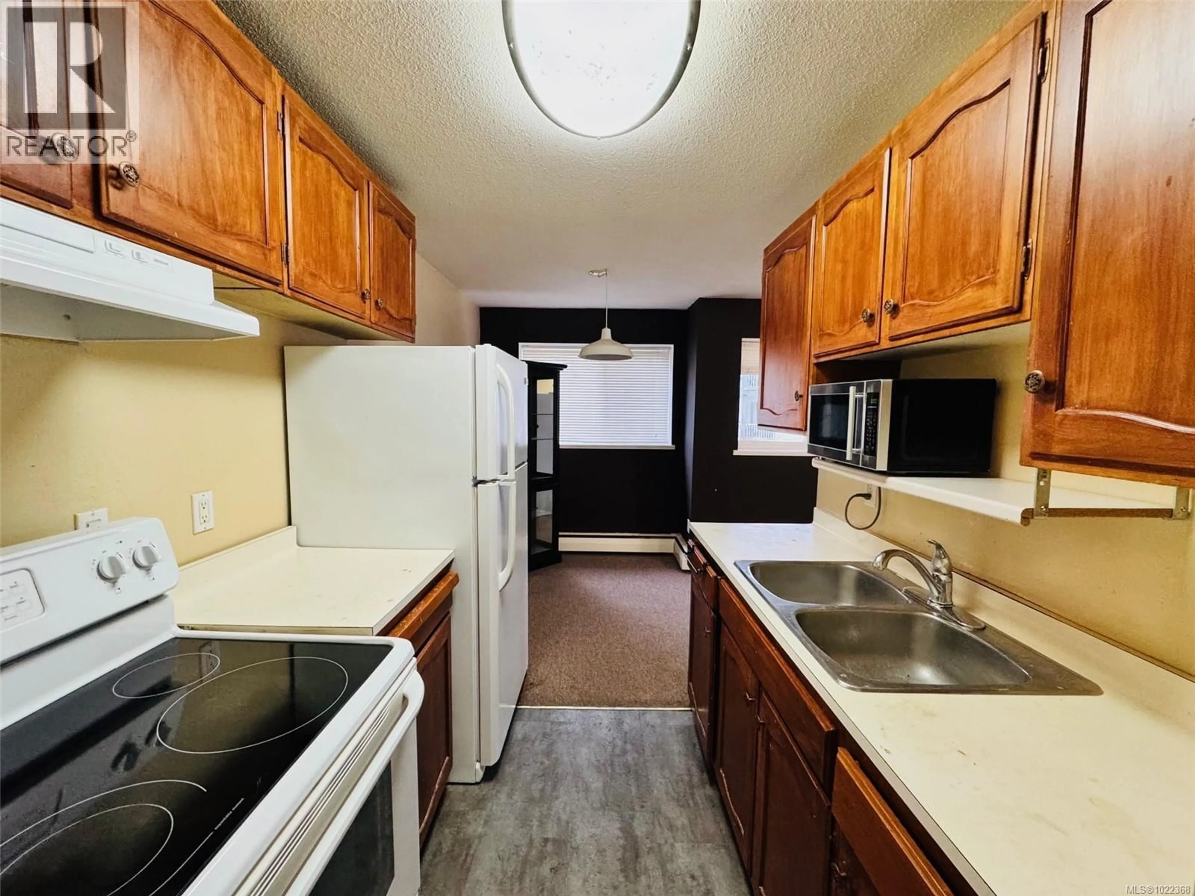 Standard kitchen, unknown for 4101 - 997 BOWEN ROAD, Nanaimo British Columbia V9R2A4